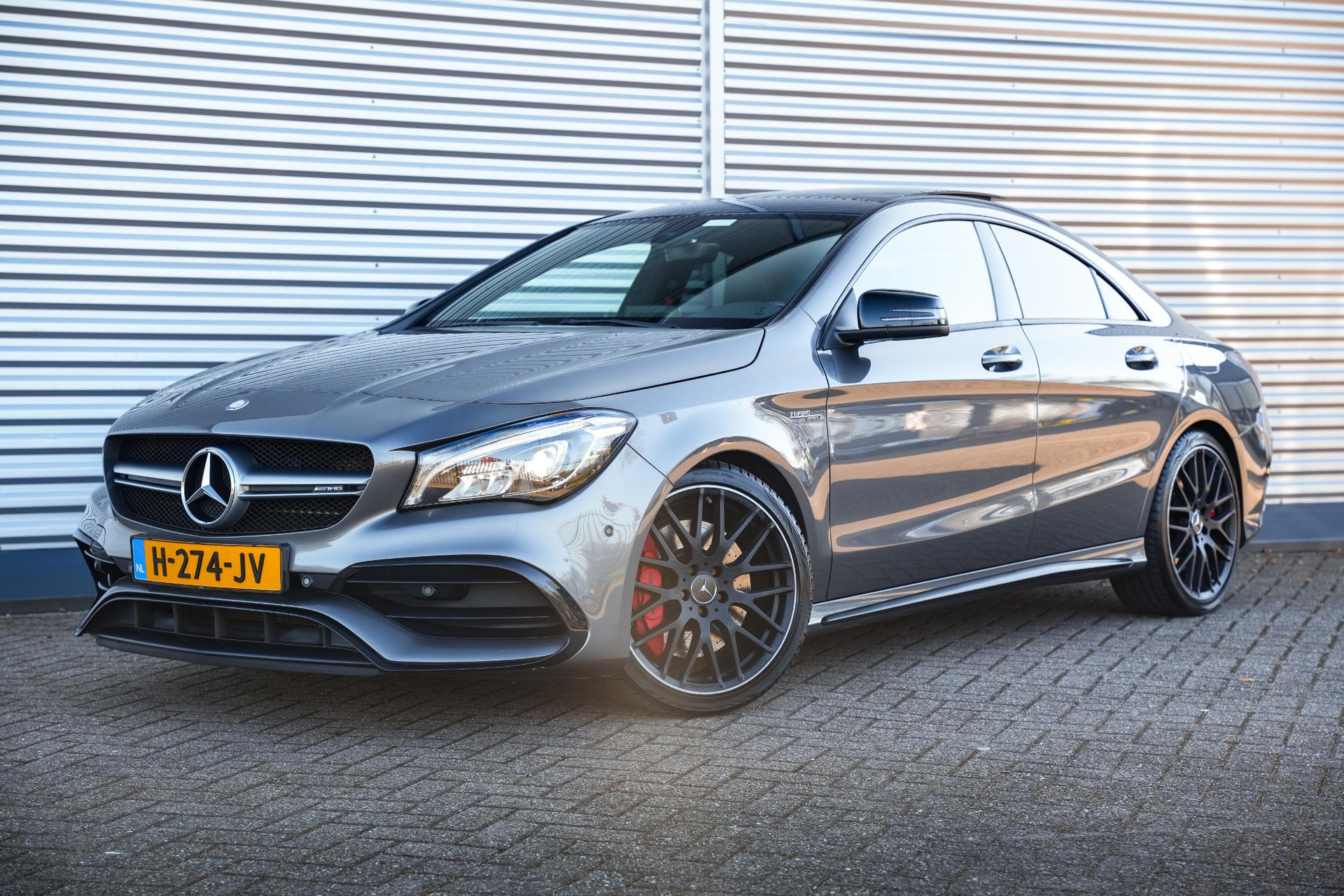Mercedes-Benz CLA-Klasse AMG 45 4MATIC Ambition 2017  32
