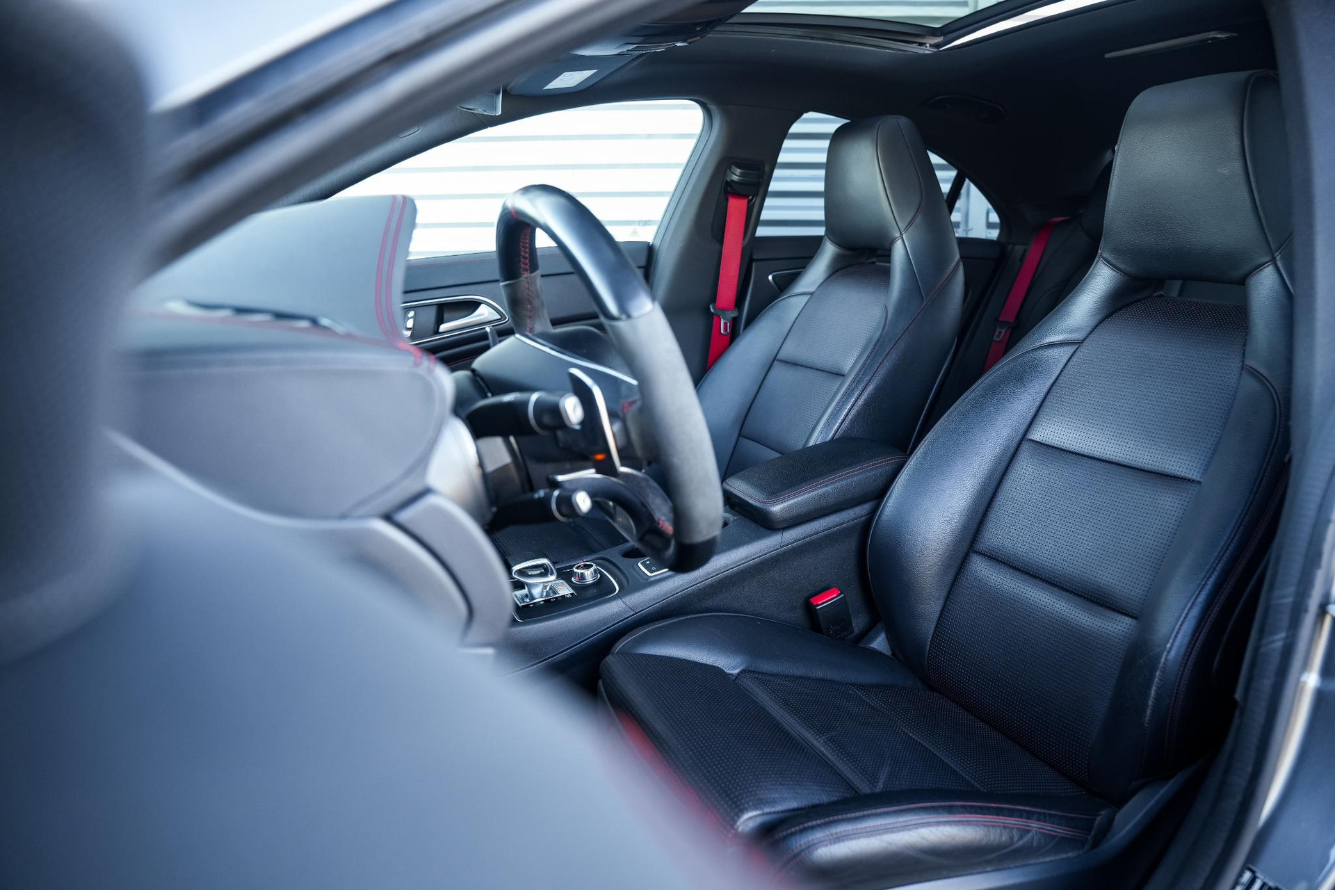 Mercedes-Benz CLA-Klasse AMG 45 4MATIC Ambition 2017  8