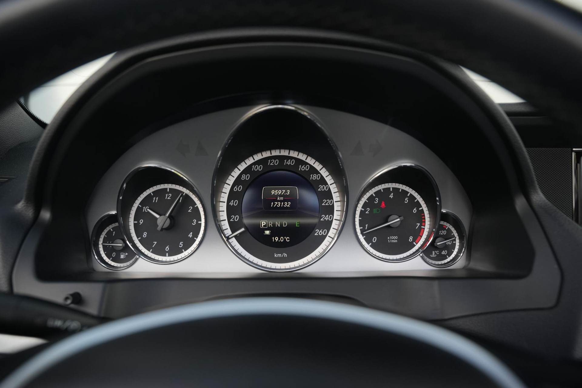 Mercedes-Benz E-Klasse Cabrio 200 CGI Elegance 2013 PALLADIUM SILVER METALLIC PAINT (792U) 12