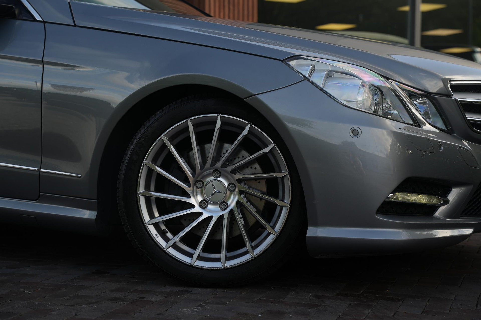 Mercedes-Benz E-Klasse Cabrio 200 CGI Elegance 2013 PALLADIUM SILVER METALLIC PAINT (792U) 16