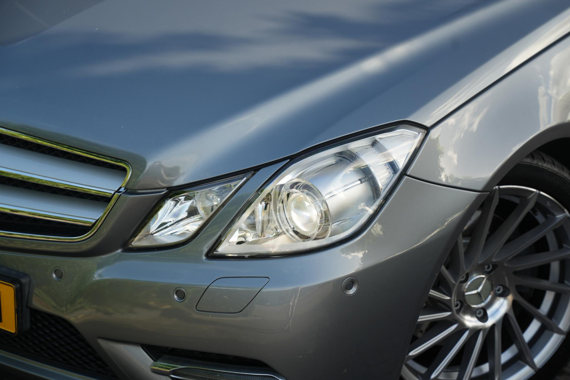 Mercedes-Benz E-Klasse Cabrio 200 CGI Elegance 2013 PALLADIUM SILVER METALLIC PAINT (792U) 18
