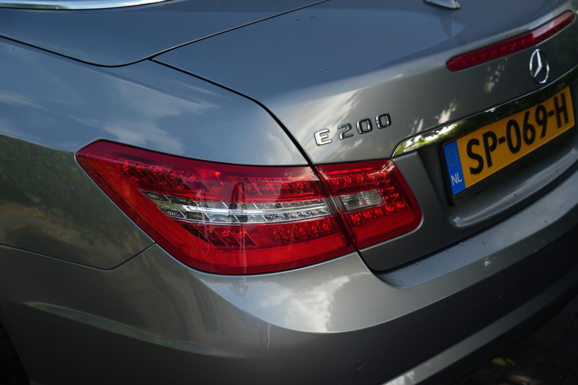 Mercedes-Benz E-Klasse Cabrio 200 CGI Elegance 2013 PALLADIUM SILVER METALLIC PAINT (792U) 21