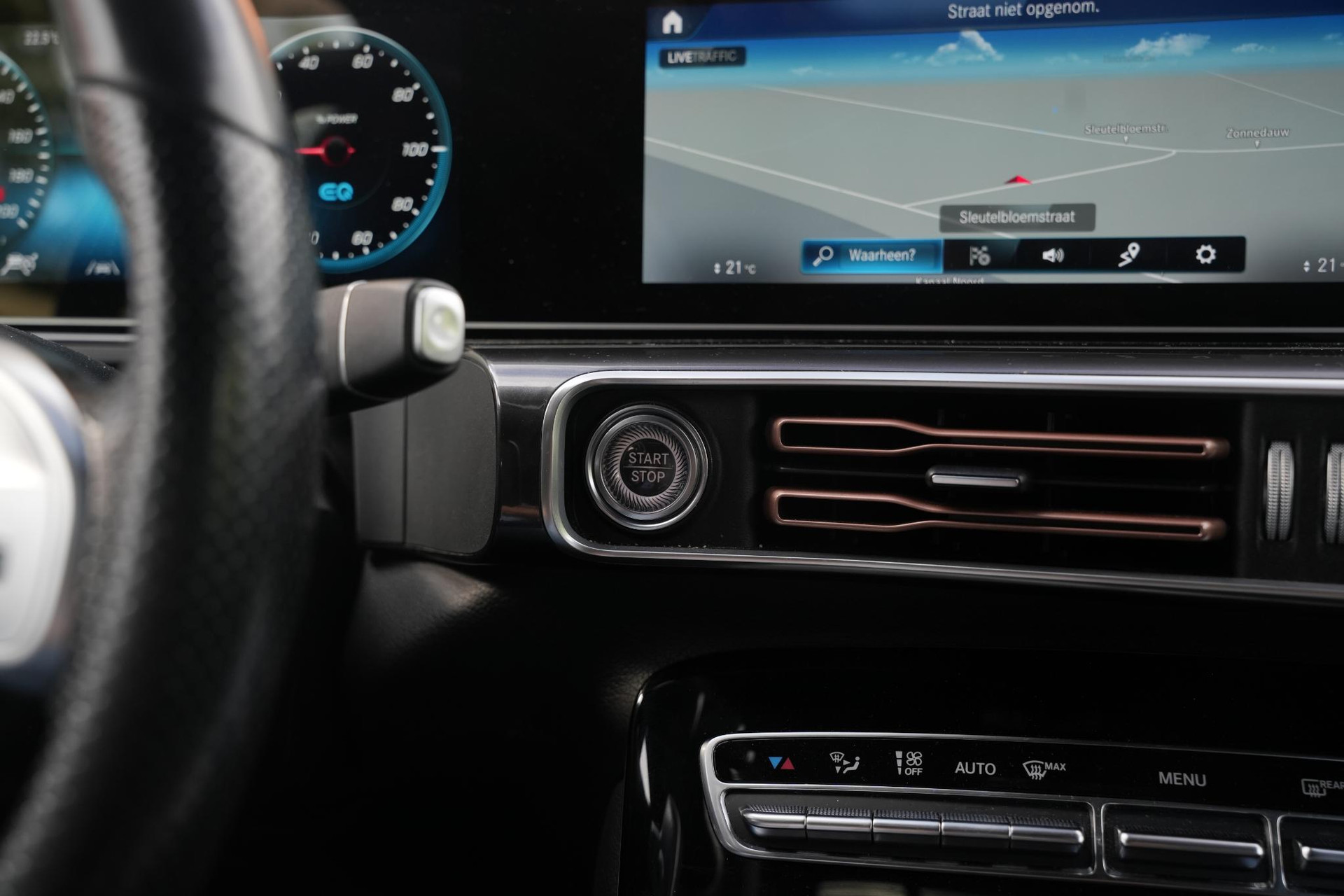 Mercedes-Benz EQC 400 4MATIC Premium Plus 80 kWh 2019 MANUFAKTUR selenite gray - Magno paintwork (297U) 28