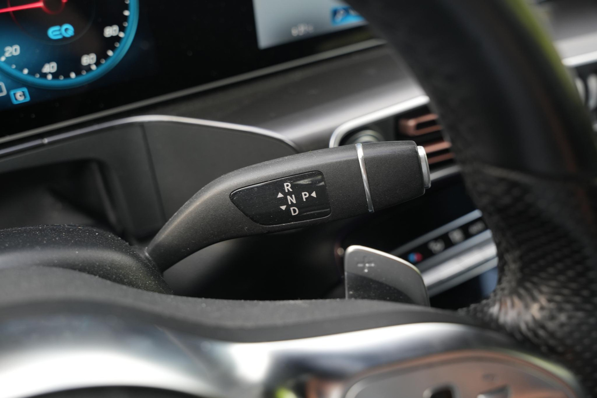 Mercedes-Benz EQC 400 4MATIC Premium Plus 80 kWh 2019 MANUFAKTUR selenite gray - Magno paintwork (297U) 34