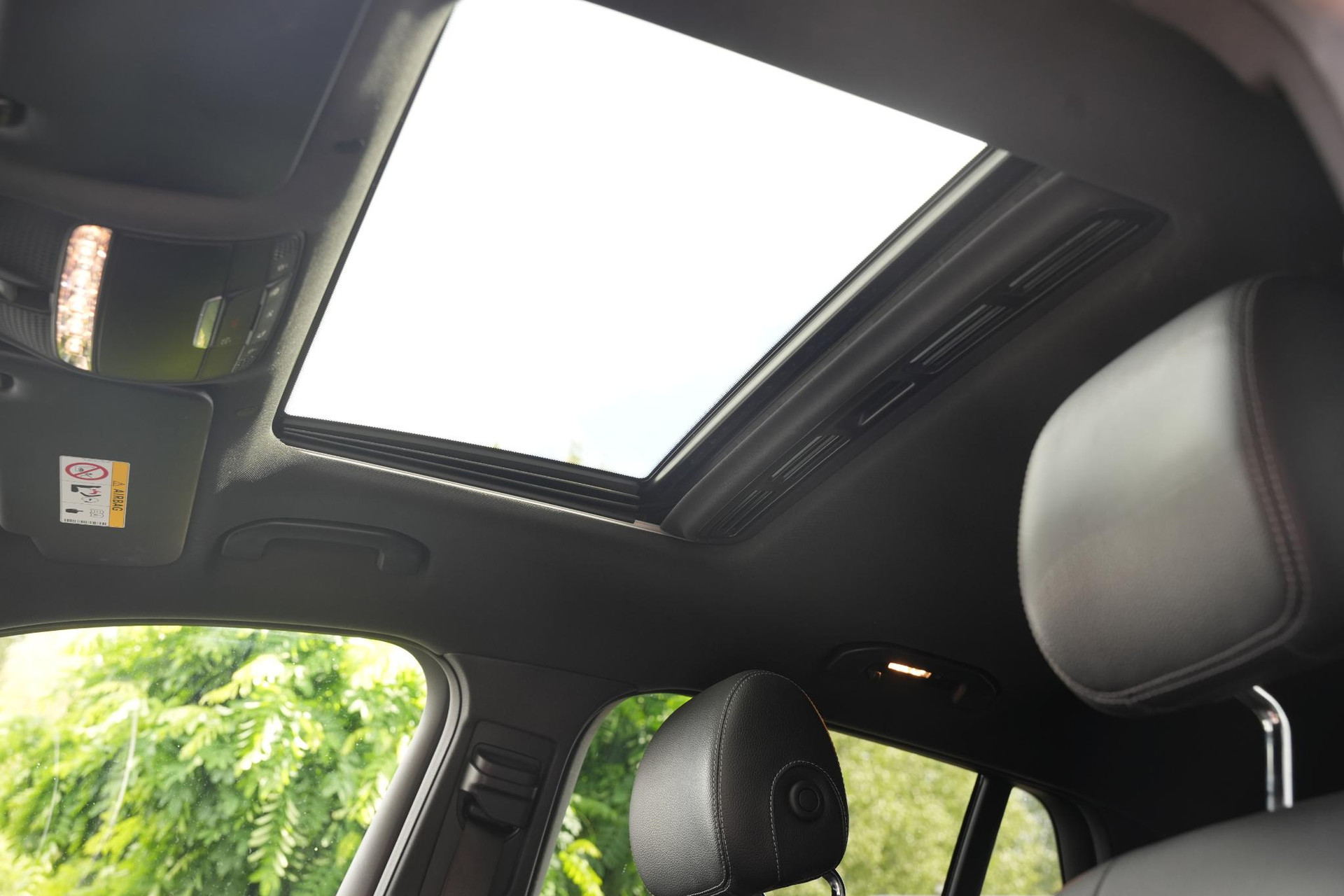 Mercedes-Benz EQC 400 4MATIC Premium Plus 80 kWh 2019 MANUFAKTUR selenite gray - Magno paintwork (297U) 41