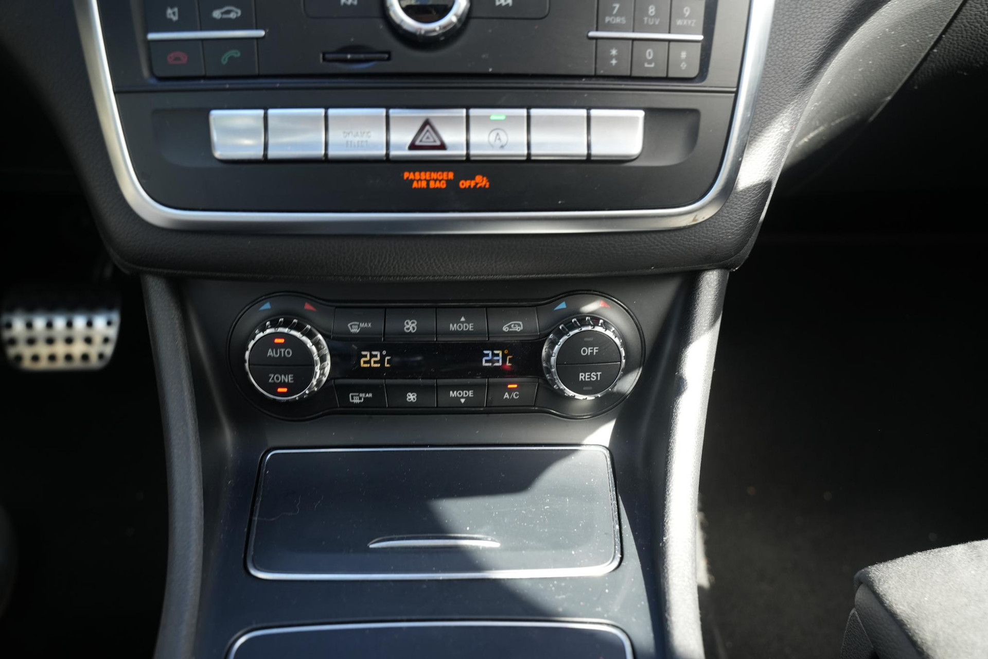 Mercedes-Benz GLA 200 Premium Plus 2018 POLAR WHITE (149U) 25