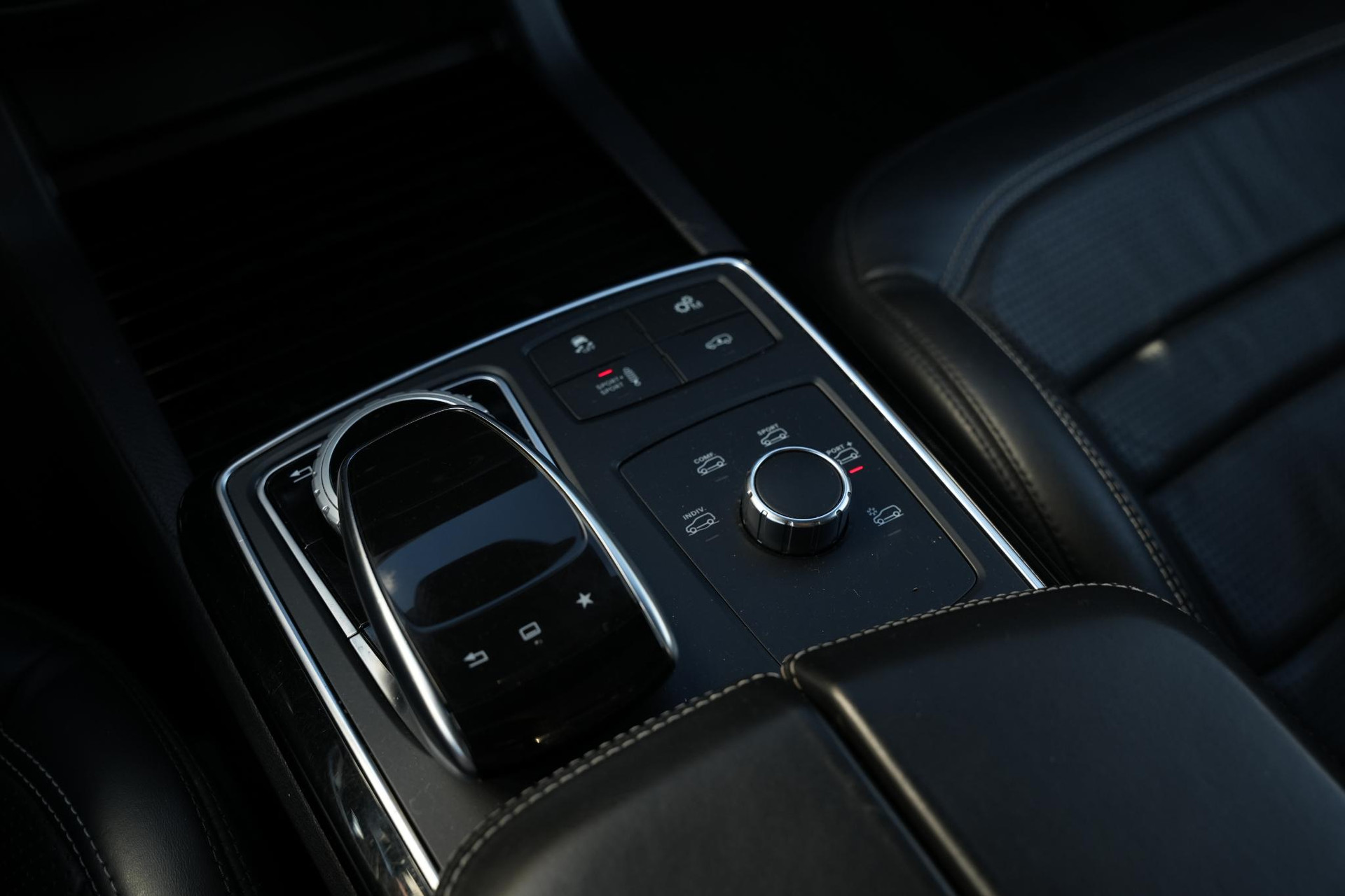 Mercedes-Benz GLS AMG 63 4MATIC 2016  37