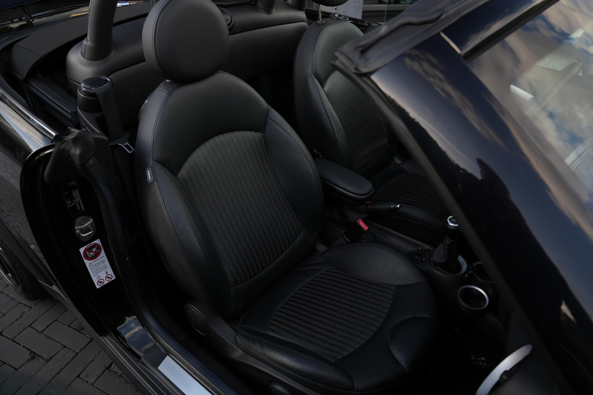 MINI Roadster 1.6 Cooper Chili 2013 Midnight black metallic 12