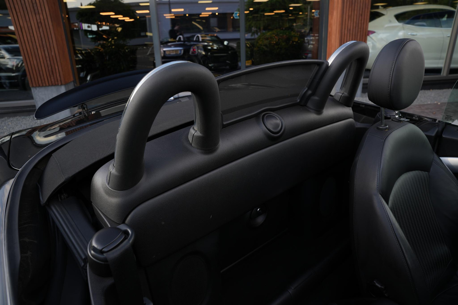 MINI Roadster 1.6 Cooper Chili 2013 Midnight black metallic 14