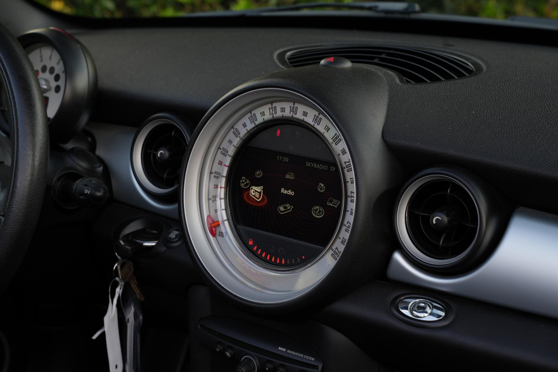MINI Roadster 1.6 Cooper Chili 2013 Midnight black metallic 15