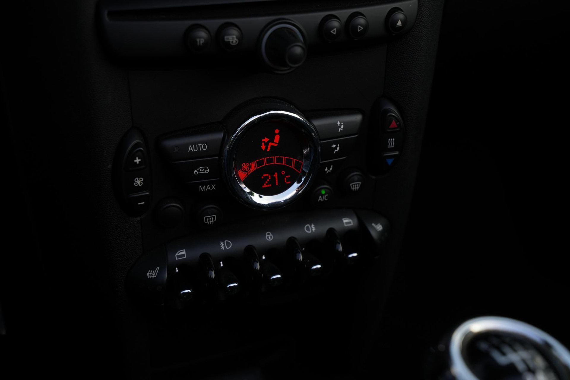 MINI Roadster 1.6 Cooper Chili 2013 Midnight black metallic 22