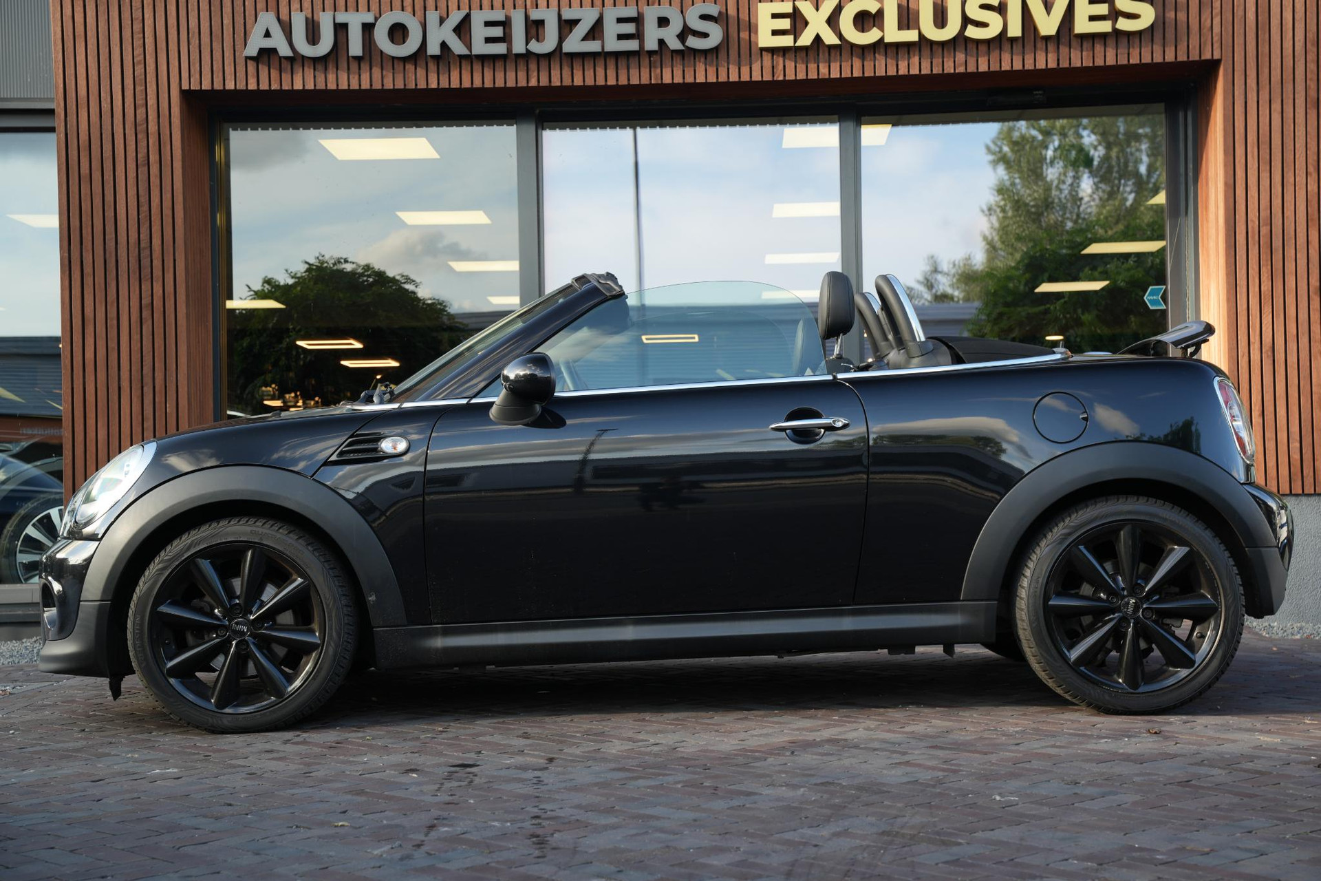 MINI Roadster 1.6 Cooper Chili 2013 Midnight black metallic 34