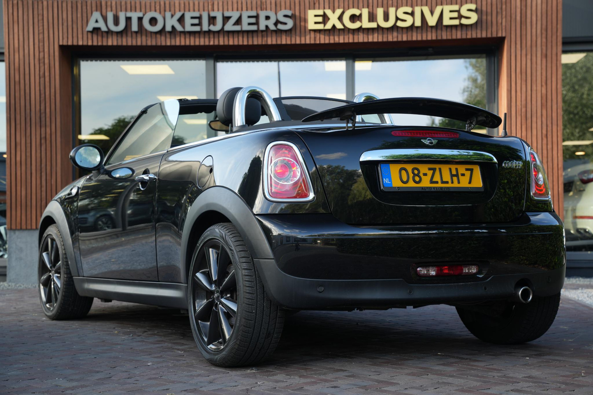 MINI Roadster 1.6 Cooper Chili 2013 Midnight black metallic 36