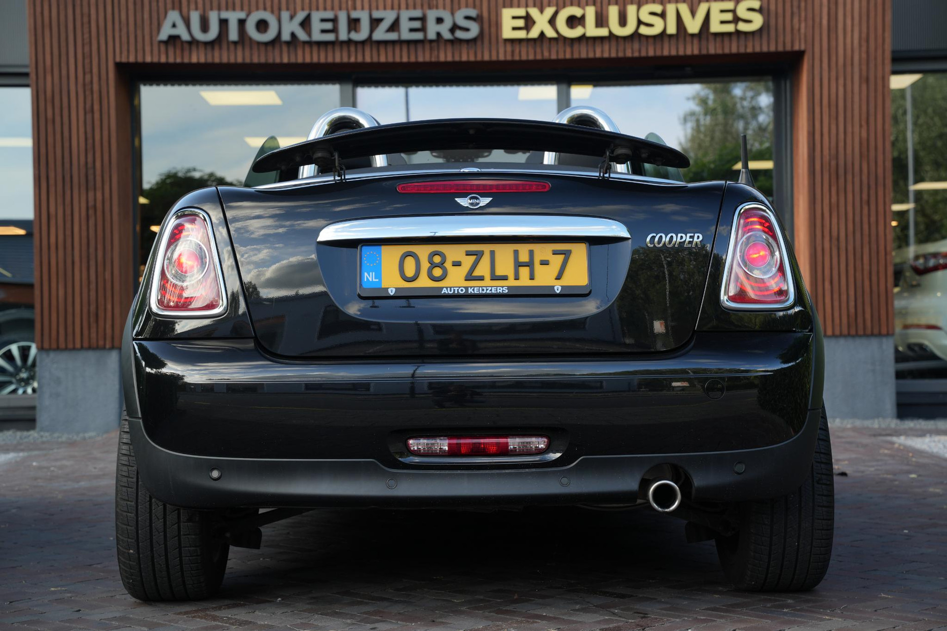 MINI Roadster 1.6 Cooper Chili 2013 Midnight black metallic 39