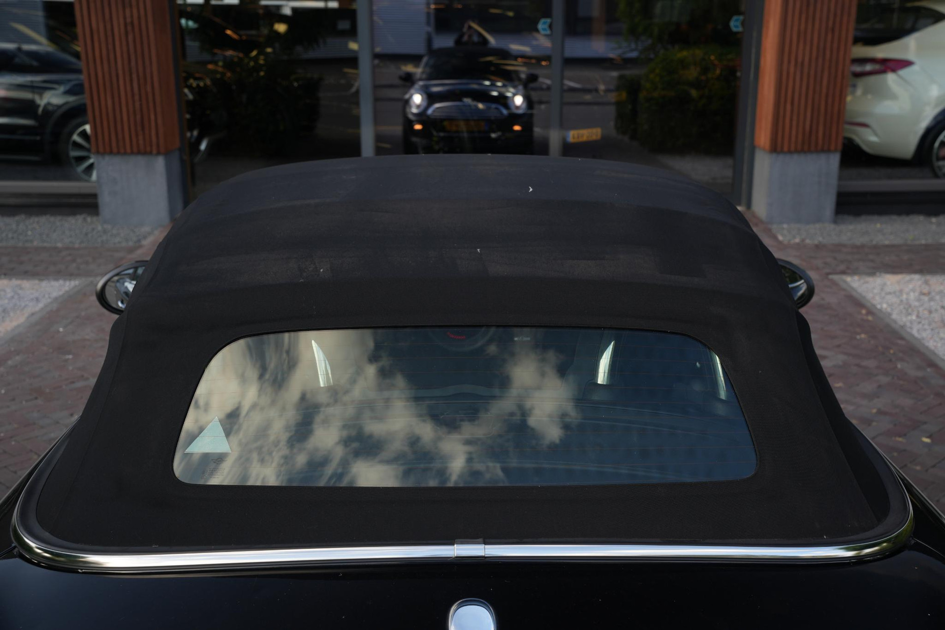 MINI Roadster 1.6 Cooper Chili 2013 Midnight black metallic 42