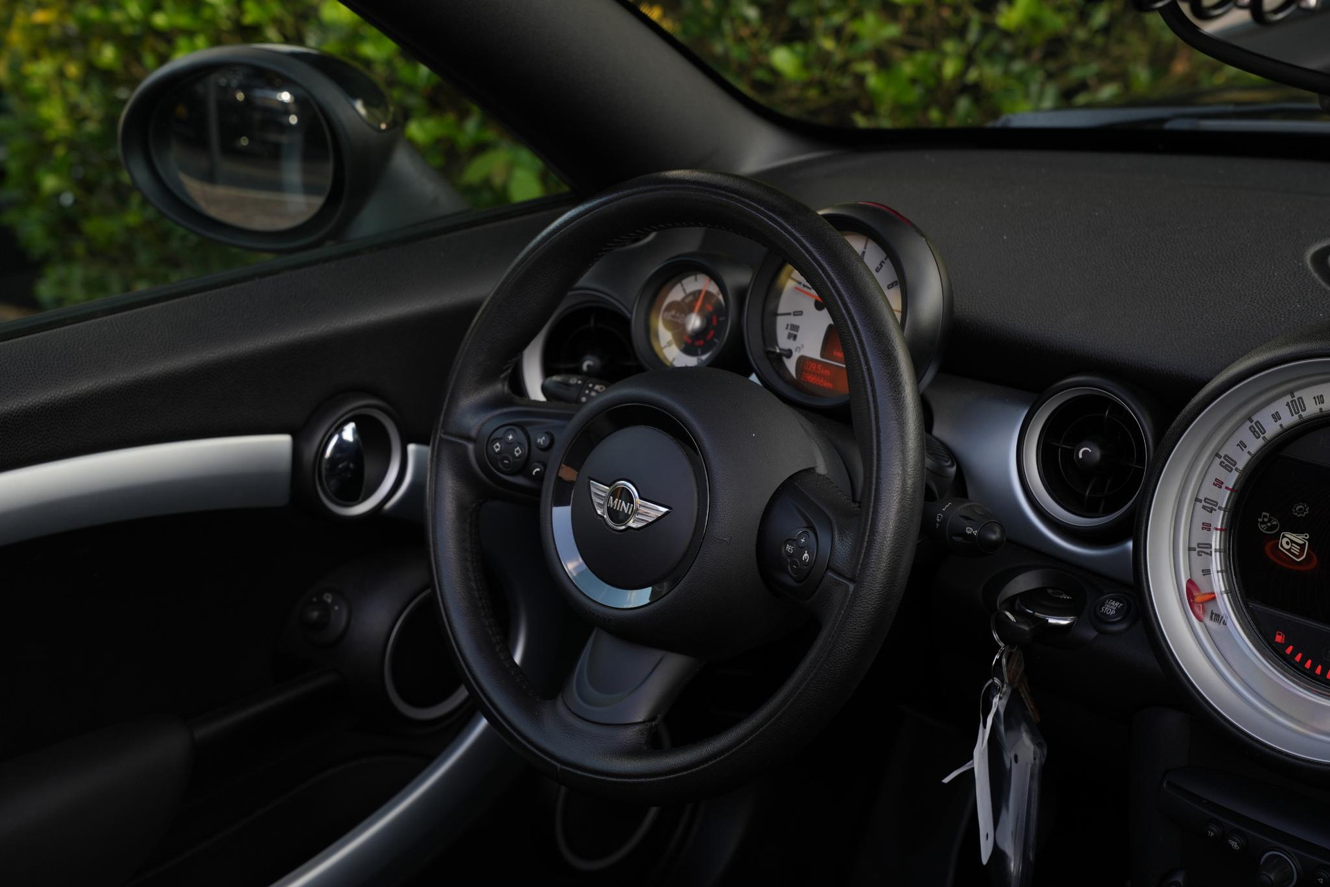 MINI Roadster 1.6 Cooper Chili 2013 Midnight black metallic 5