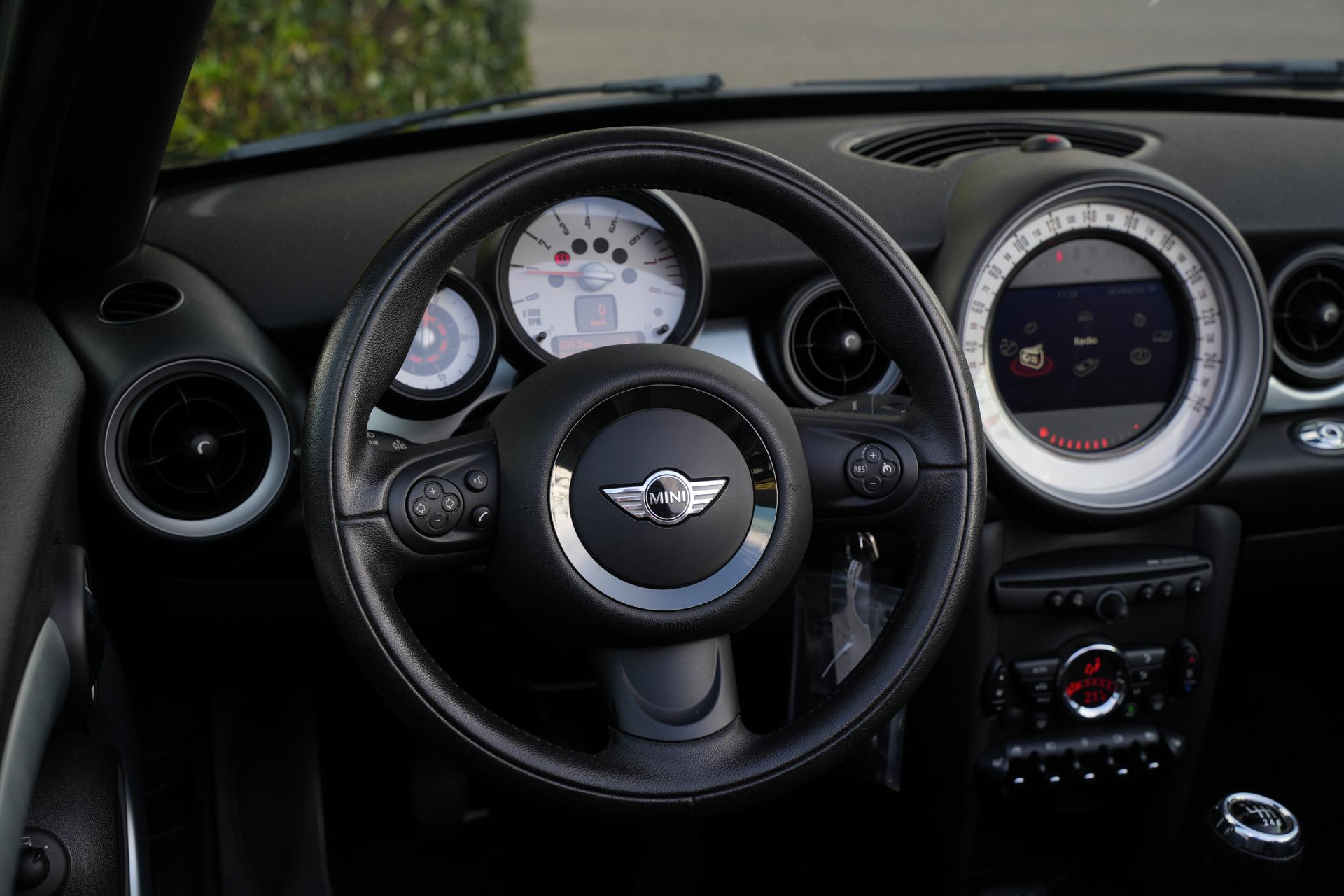 MINI Roadster 1.6 Cooper Chili 2013 Midnight black metallic 9