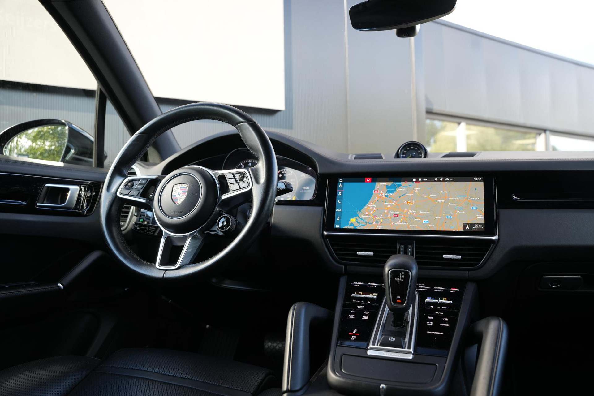 Porsche Cayenne 3.0 E-Hybrid 2019  15