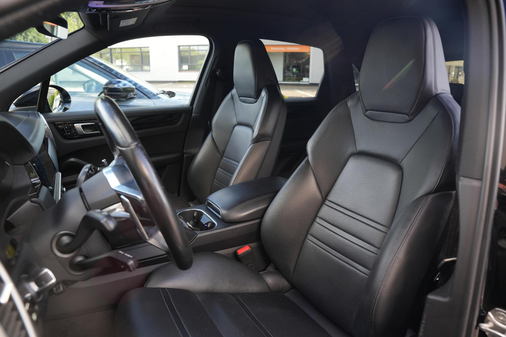 Porsche Cayenne 3.0 E-Hybrid 2019  4