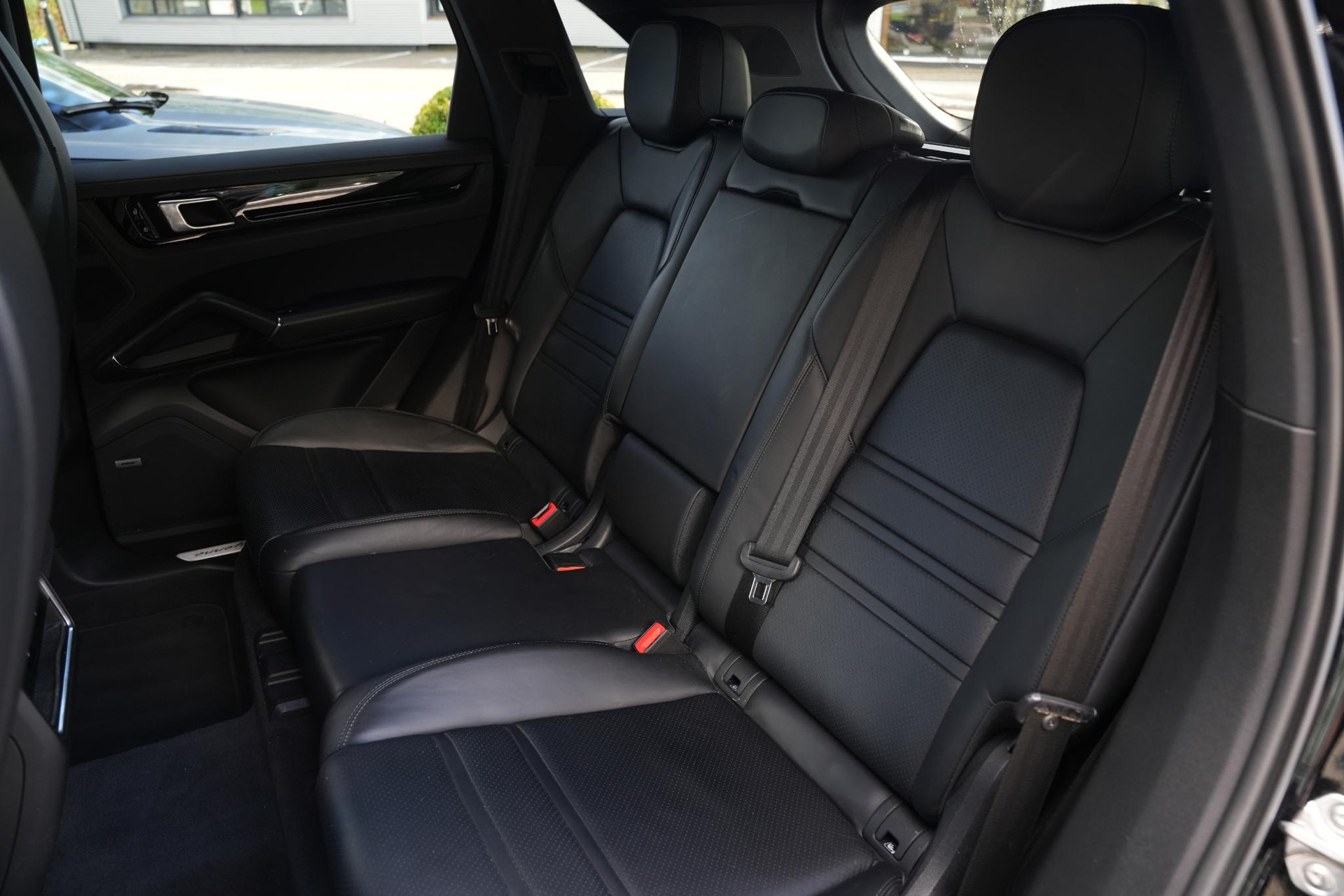 Porsche Cayenne 3.0 E-Hybrid 2019  6
