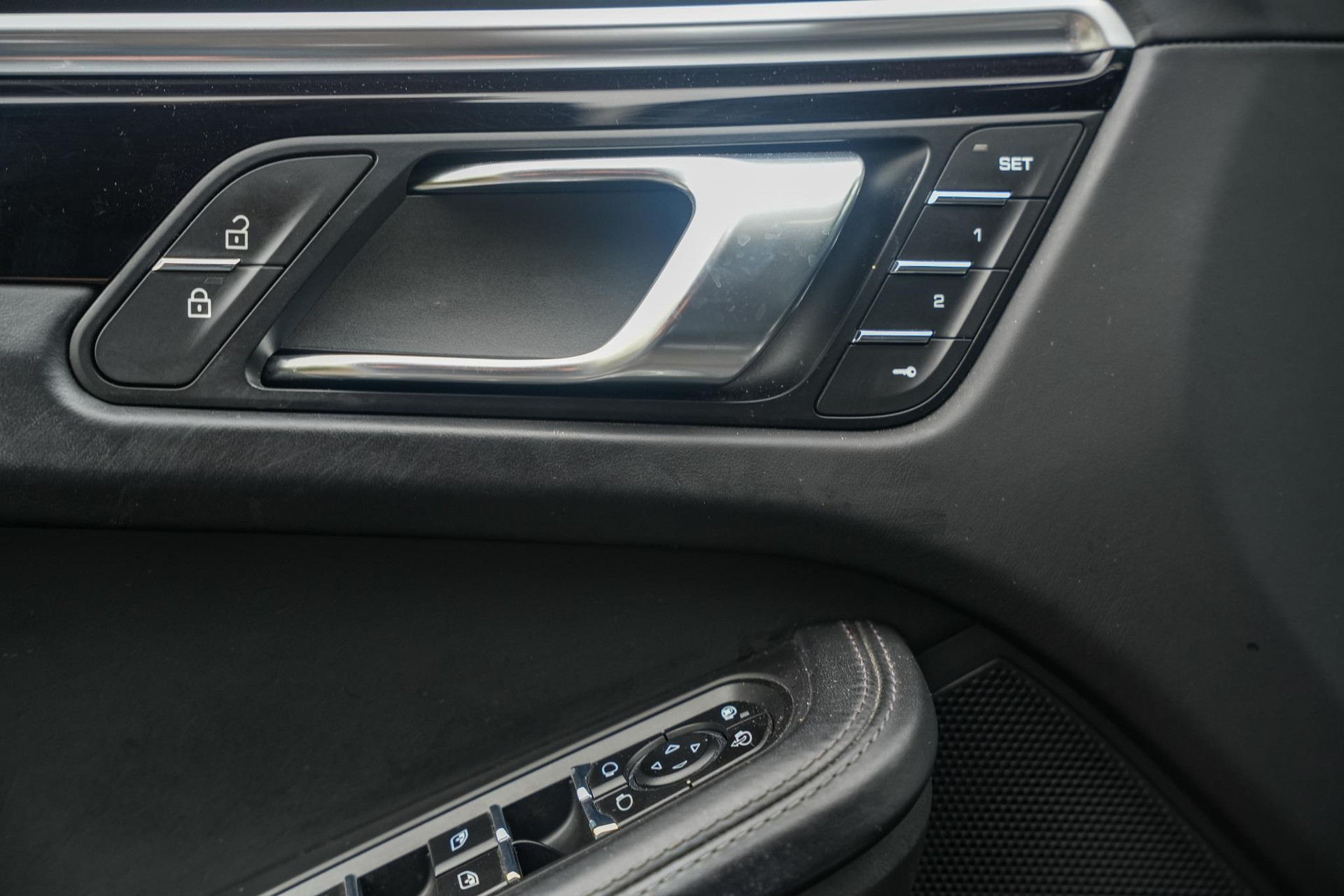 Porsche Macan 3.0 S 2019 Vulkaangrijs metallic 26