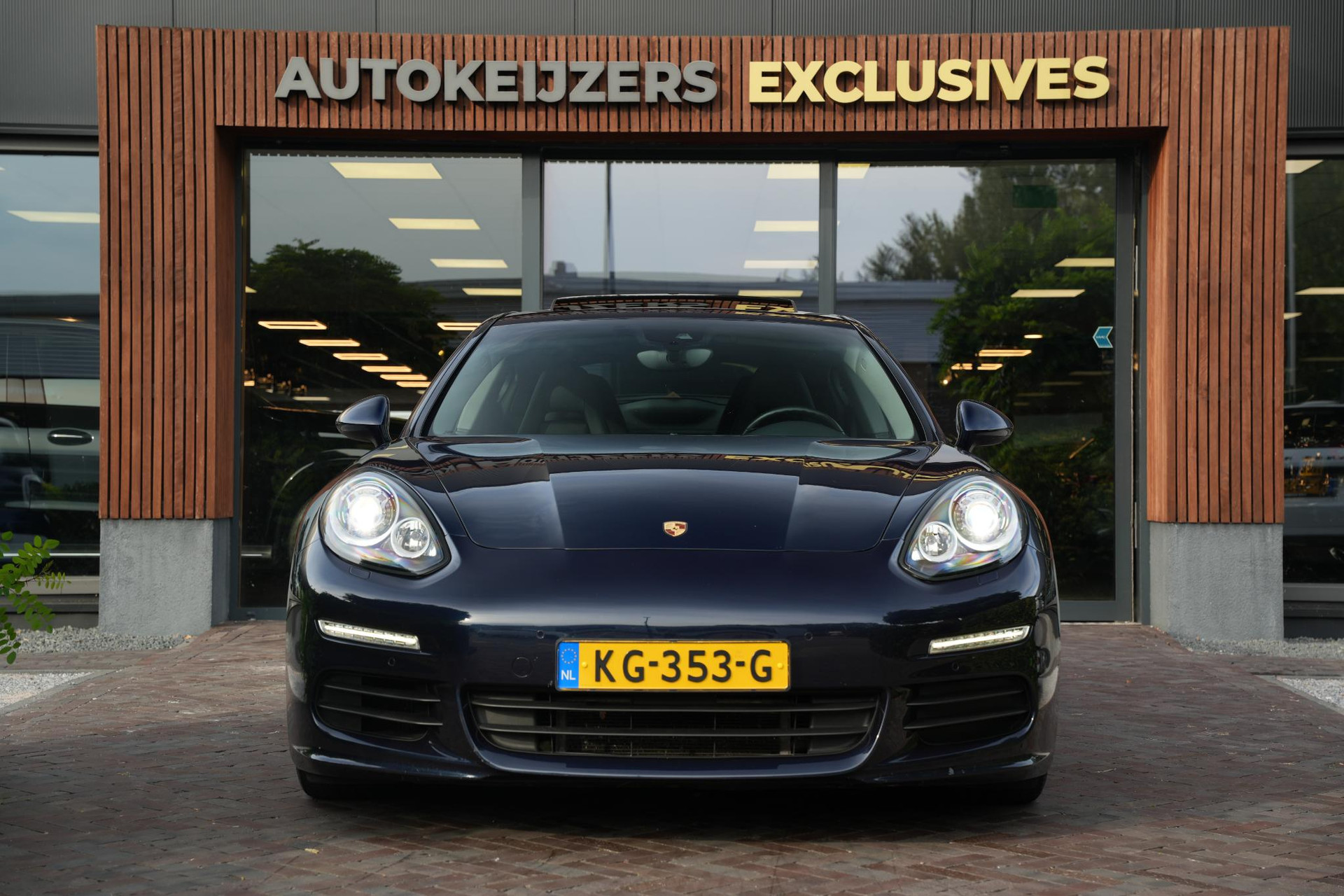 Porsche Panamera 3.0 S E-Hybrid 2016 Nachtblauw metallic 3