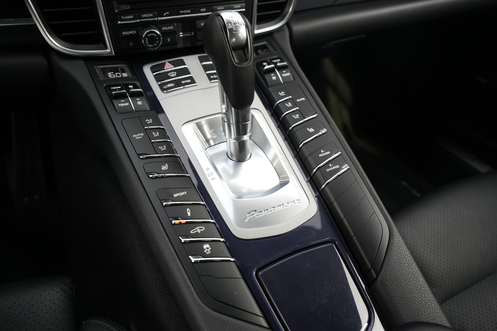 Porsche Panamera 3.0 S E-Hybrid 2016 Nachtblauw metallic 36