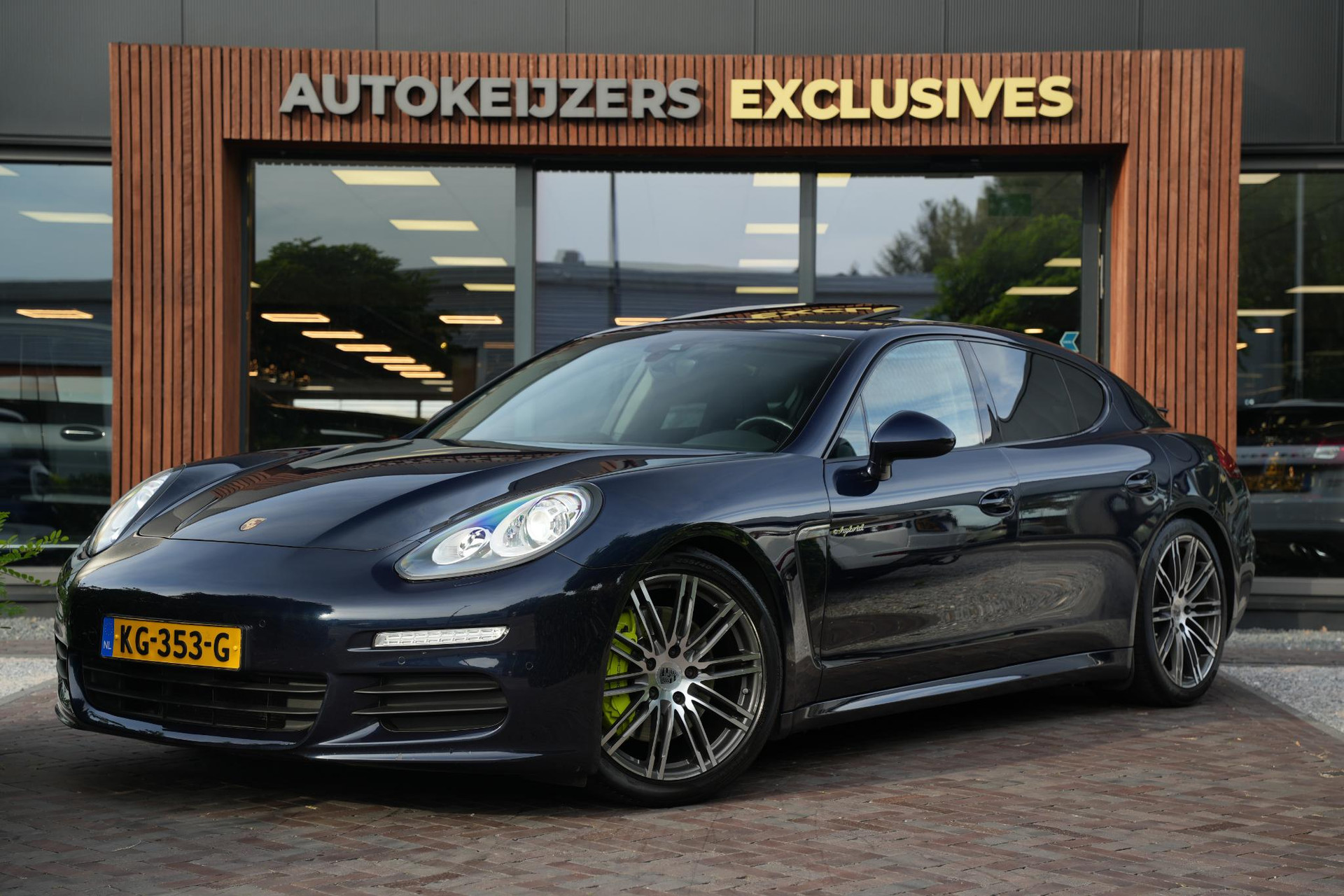 Porsche Panamera 3.0 S E-Hybrid 2016 Nachtblauw metallic 5