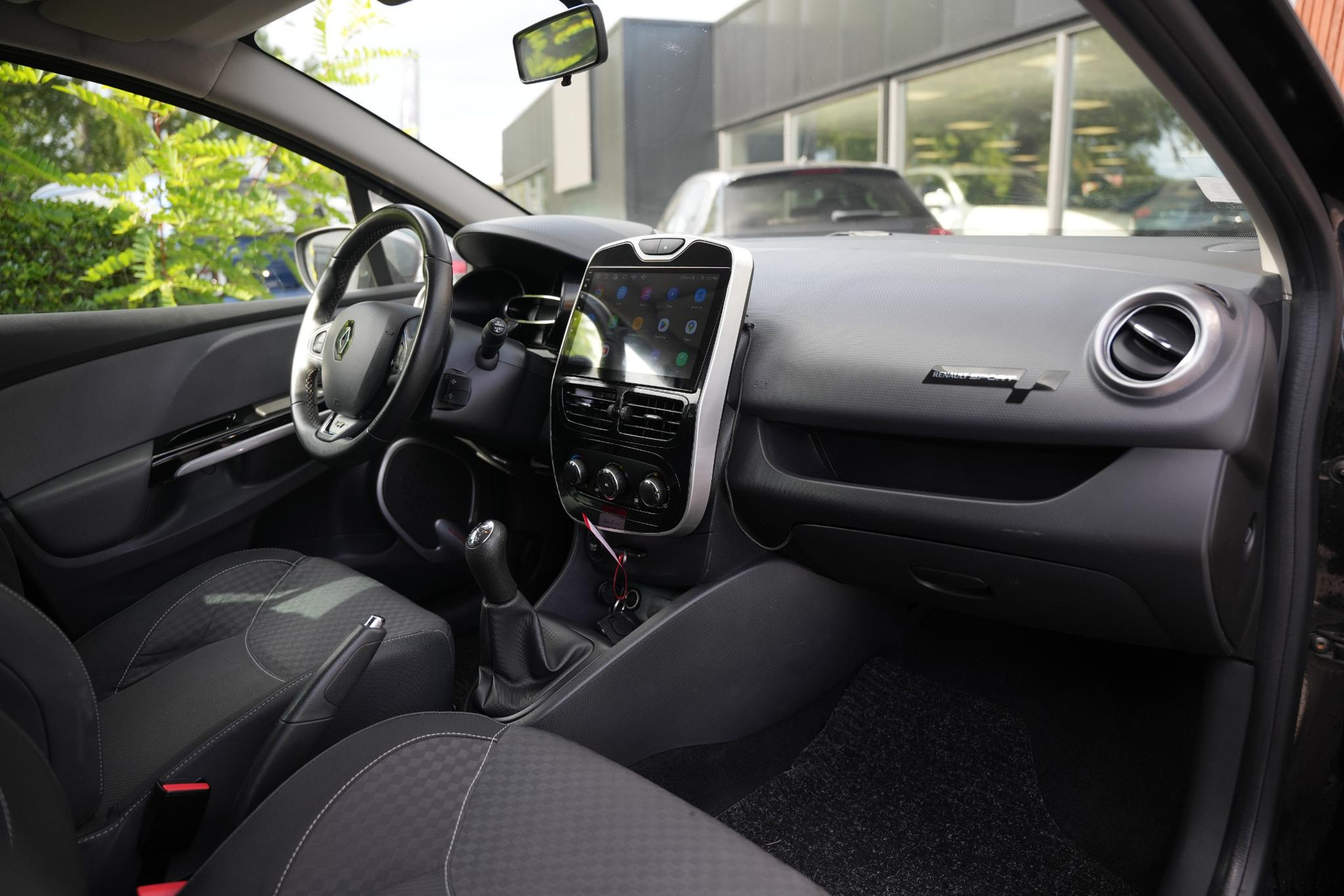 Renault Clio 1.2 16V 2014 BLACK (TEGNE) 16