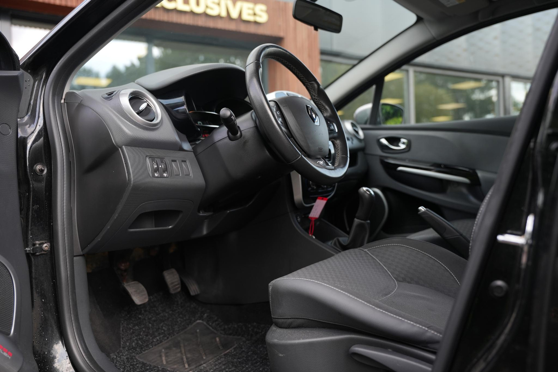 Renault Clio 1.2 16V 2014 BLACK (TEGNE) 4