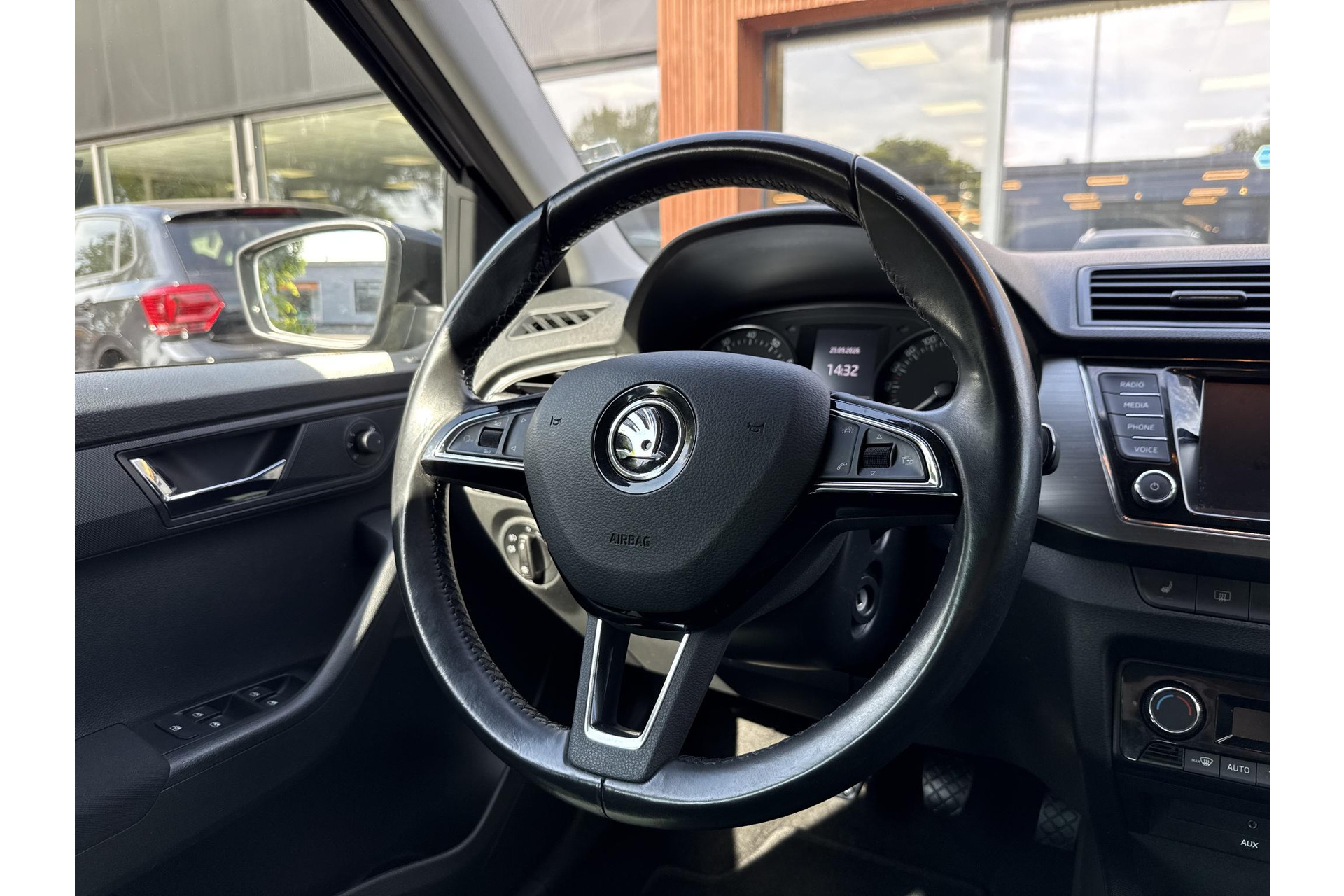 Škoda Fabia Combi 1.0 TSI Style 2018 Black magic mica 12