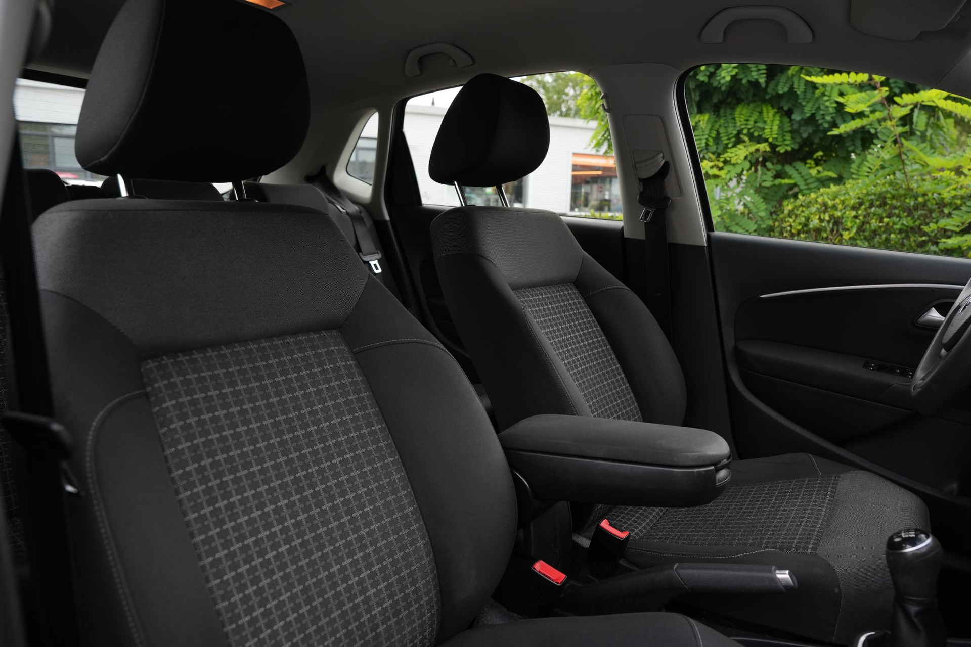 Volkswagen Polo 1.2 TSI Comfortline 2017 Pepper grey metallic 19