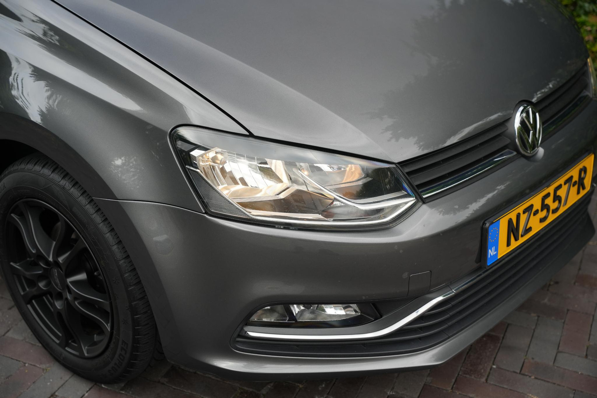 Volkswagen Polo 1.2 TSI Comfortline 2017 Pepper grey metallic 39