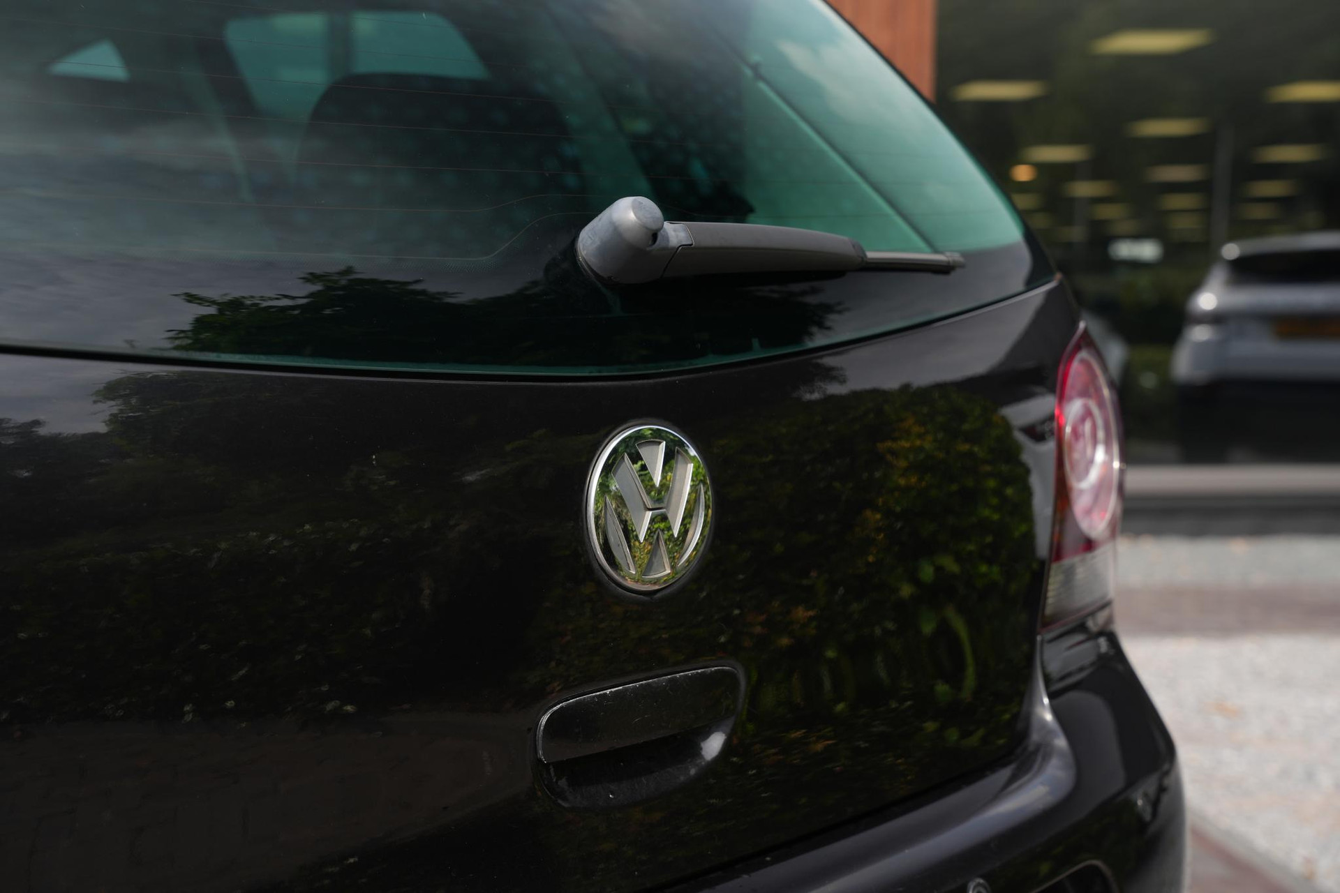 Volkswagen Polo 1.6-16V Comfortline 2007 Black magic pearl effect (Z4) 19