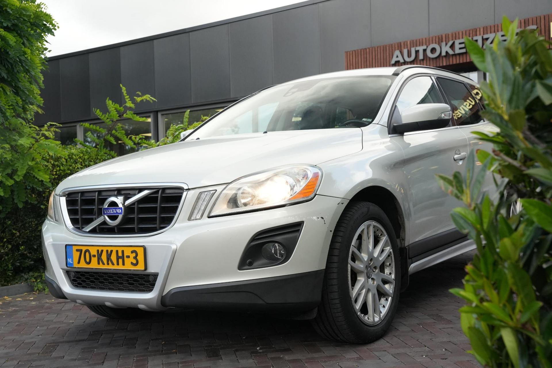 Volvo XC60 2.4D Momentum 2010 COSMIC WHITE (481) 10