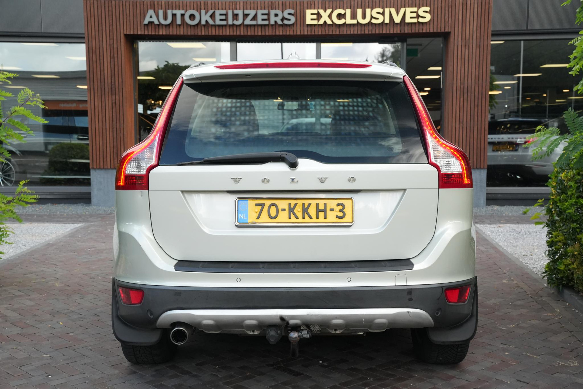 Volvo XC60 2.4D Momentum 2010 COSMIC WHITE (481) 15