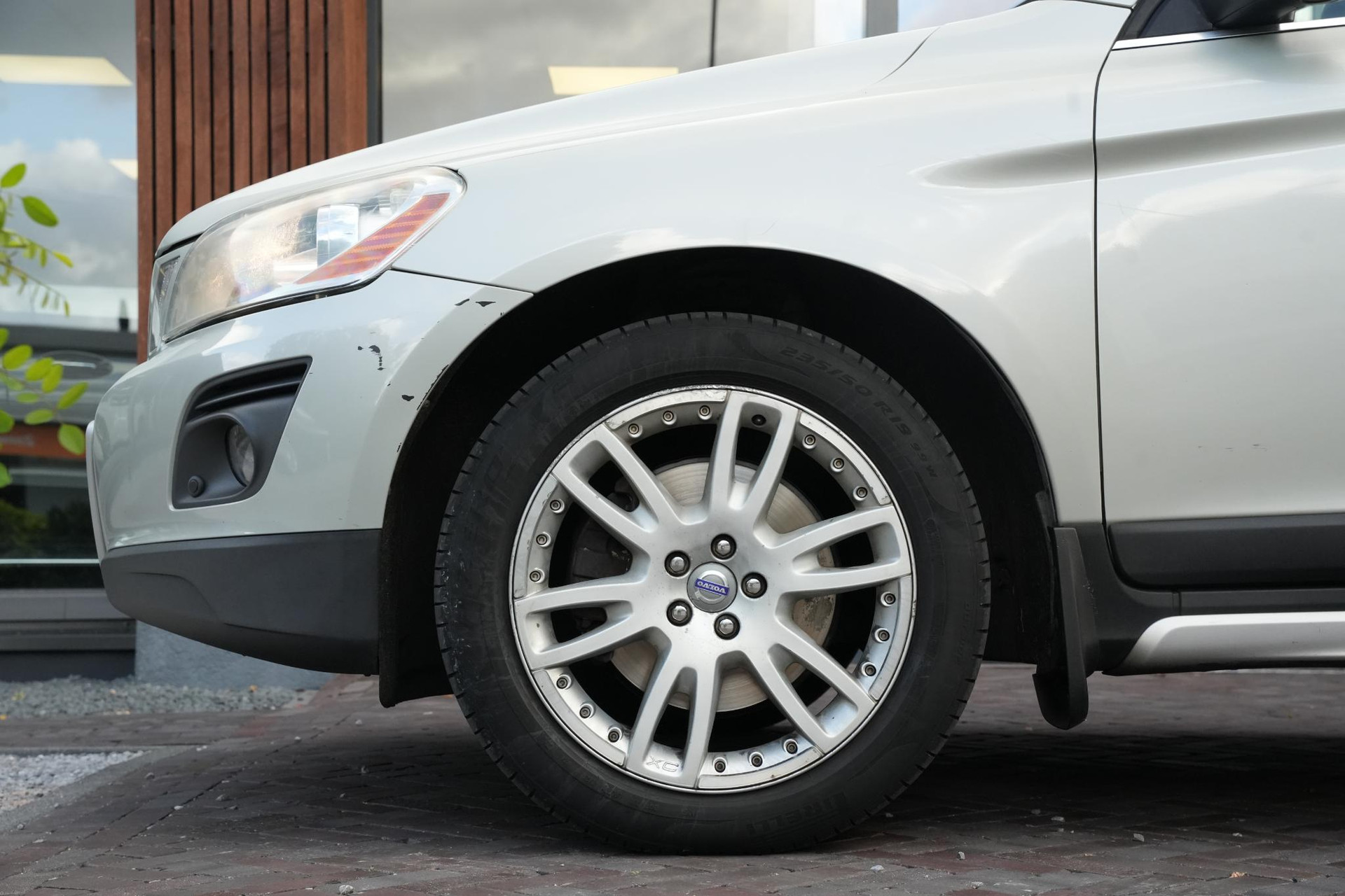 Volvo XC60 2.4D Momentum 2010 COSMIC WHITE (481) 8