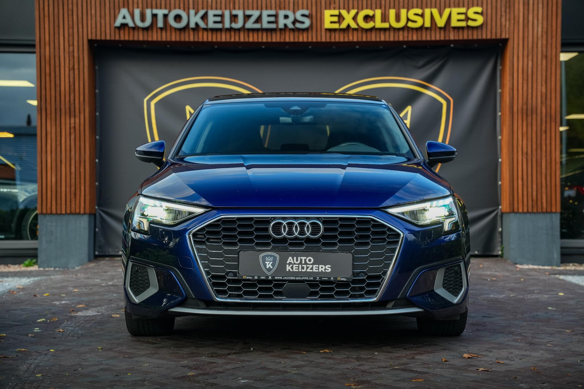 Audi A3 Sportback 40 TFSI e Edition 2022 Navarra blue metallic (2D) 2