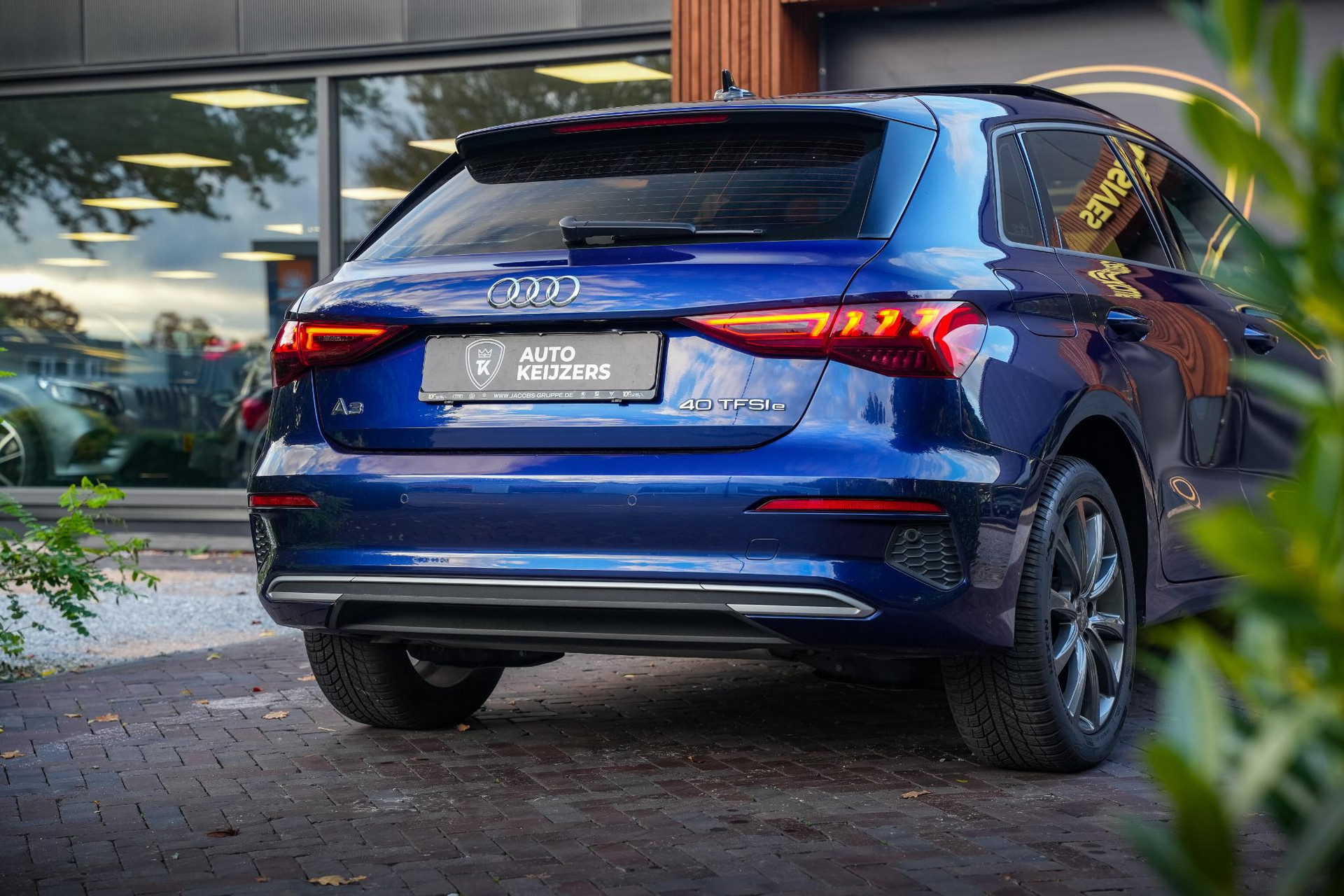 Audi A3 Sportback 40 TFSI e Edition 2022 Navarra blue metallic (2D) 8