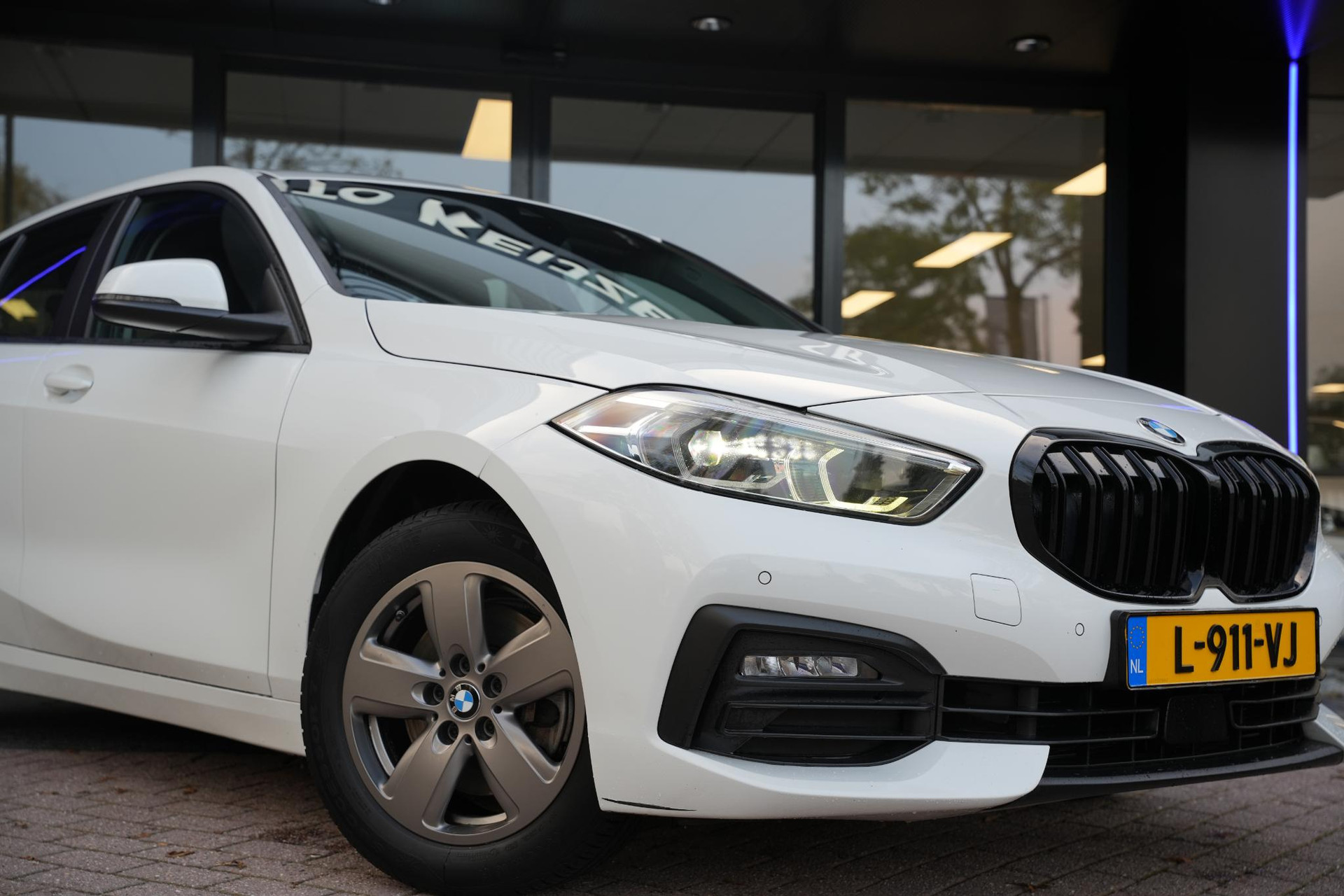 BMW 1-serie 118d High Executive 2020  13