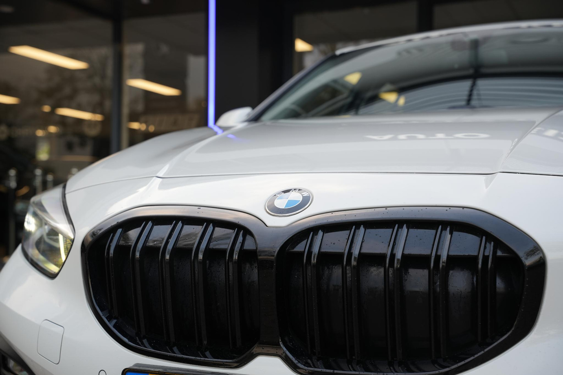 BMW 1-serie 118d High Executive 2020  14