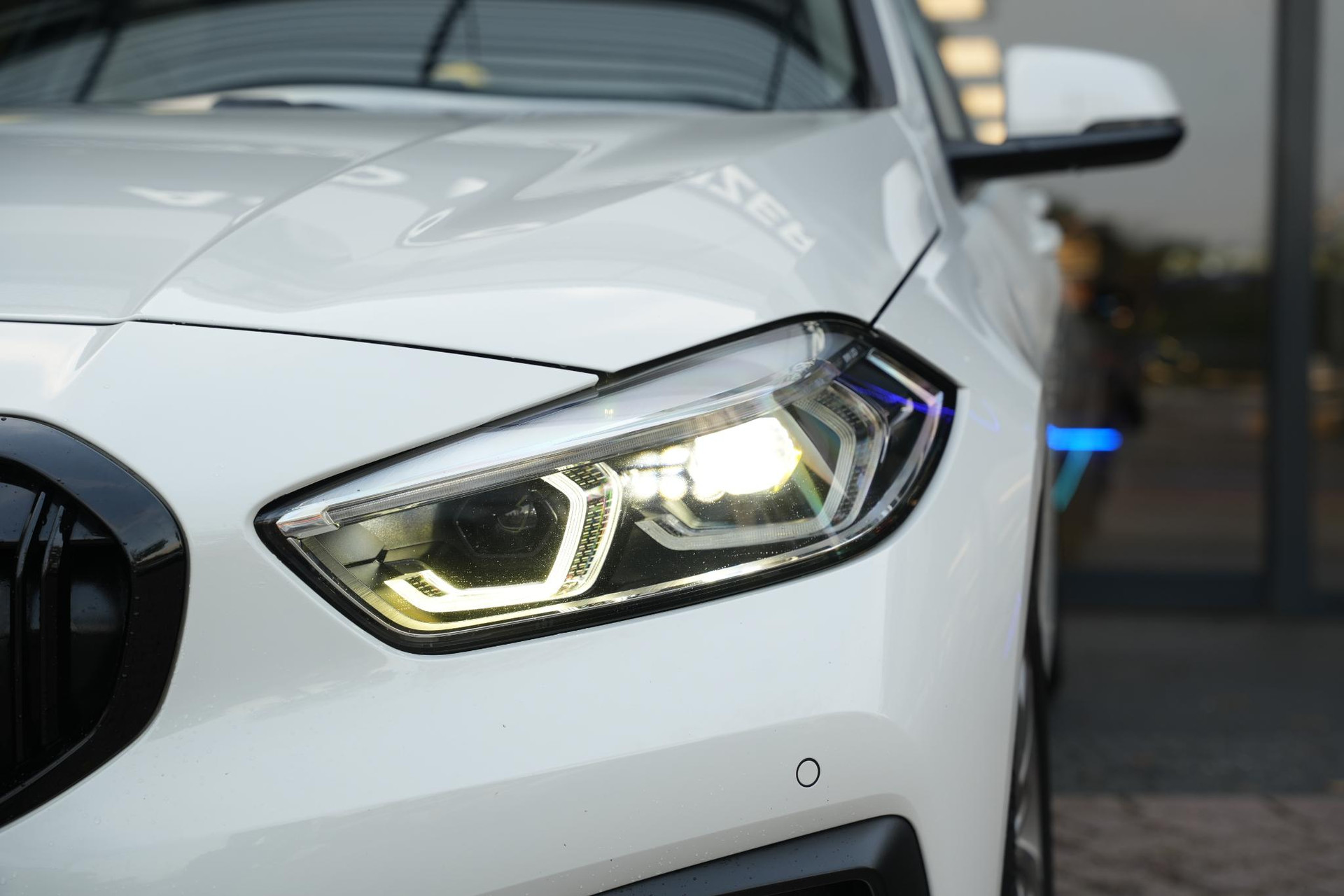 BMW 1-serie 118d High Executive 2020  15