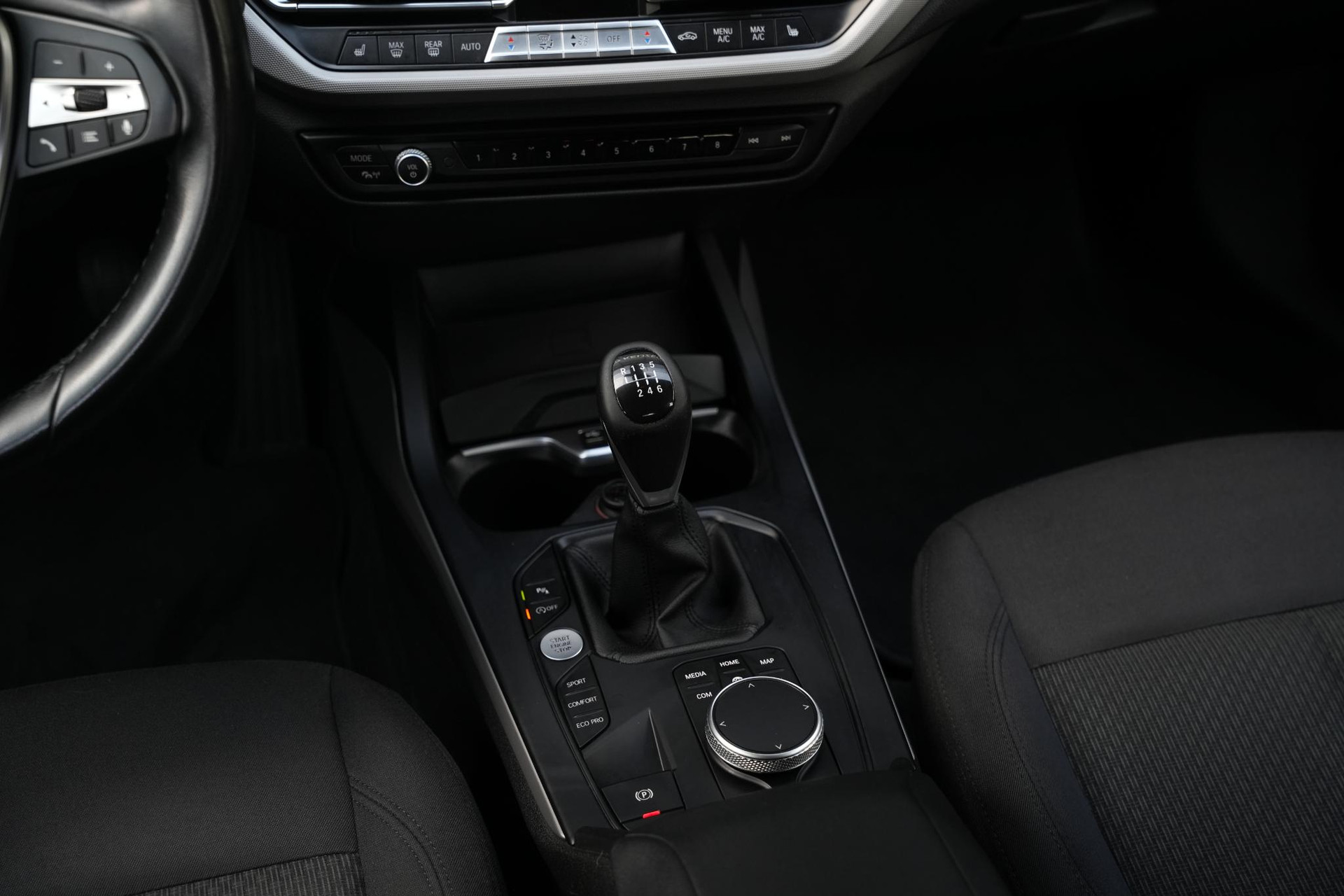 BMW 1-serie 118d High Executive 2020  23