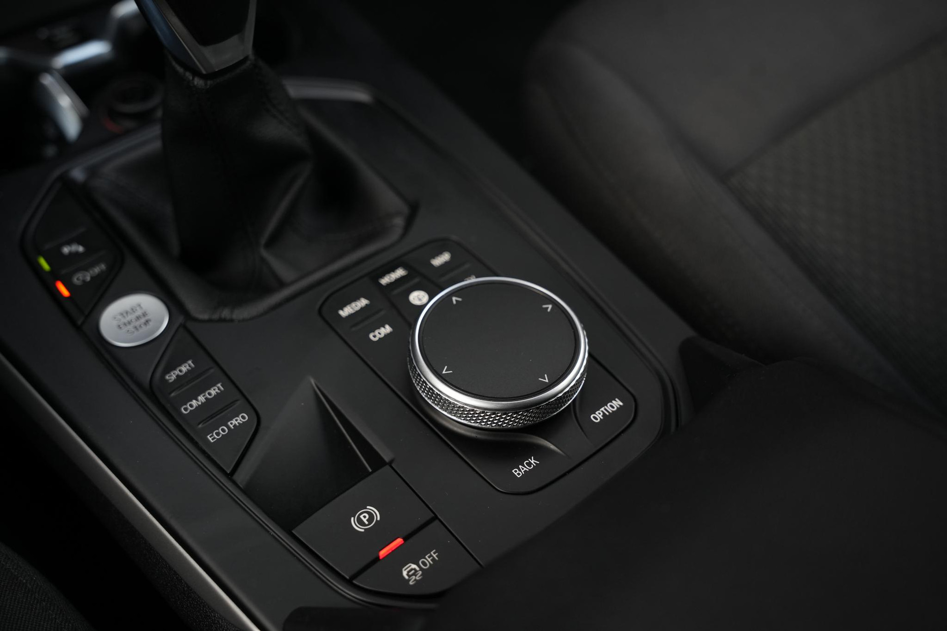 BMW 1-serie 118d High Executive 2020  25