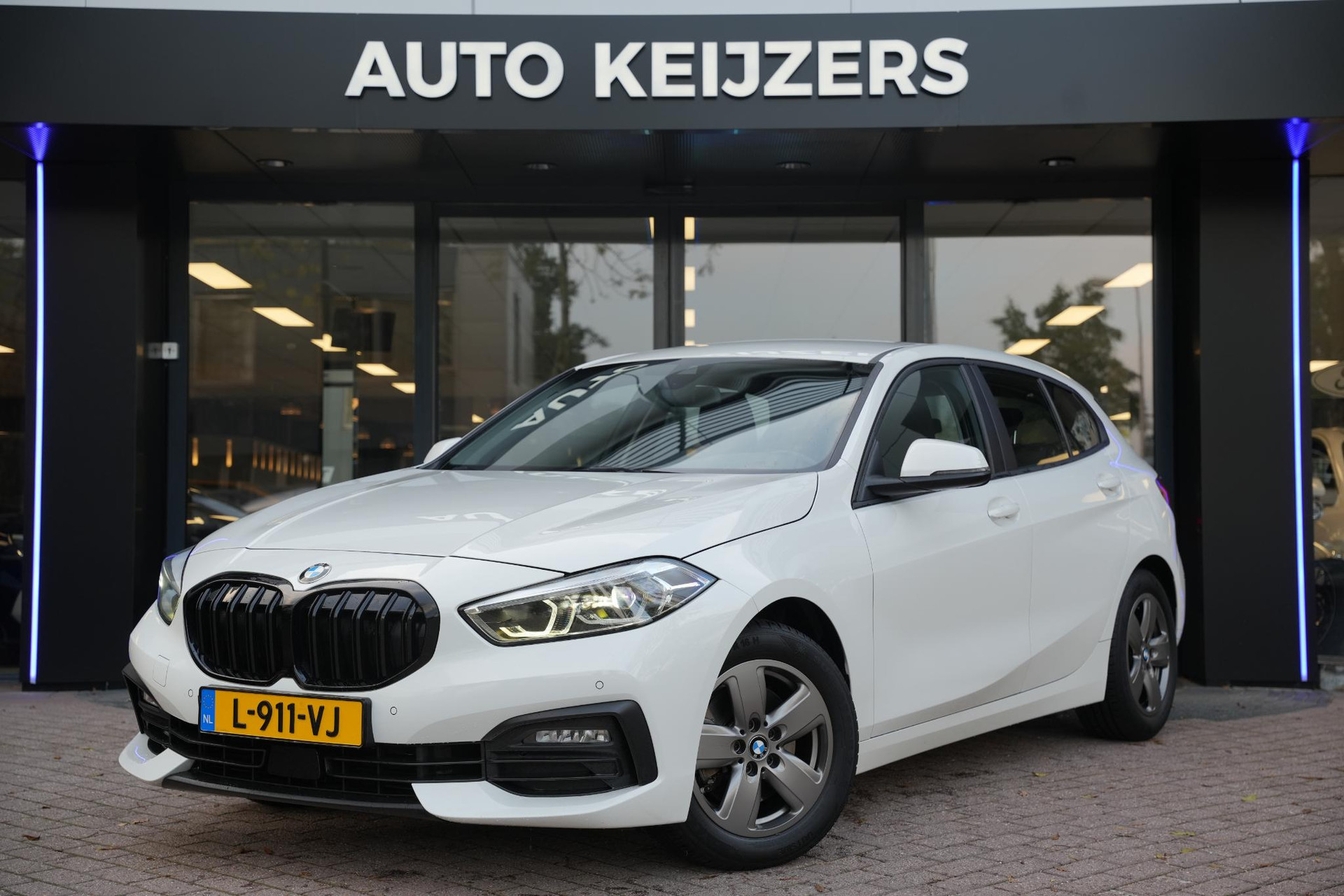 BMW 1-serie 118d High Executive 2020  5