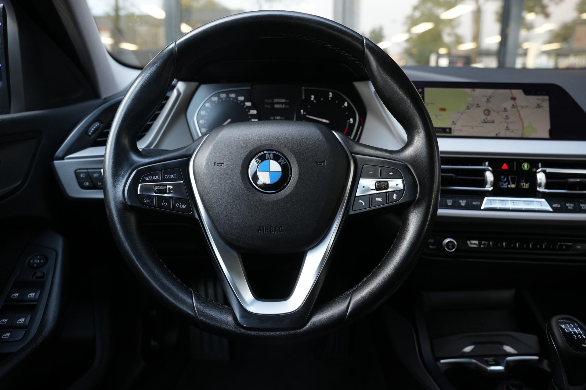 BMW 1-serie 118d High Executive 2020  8