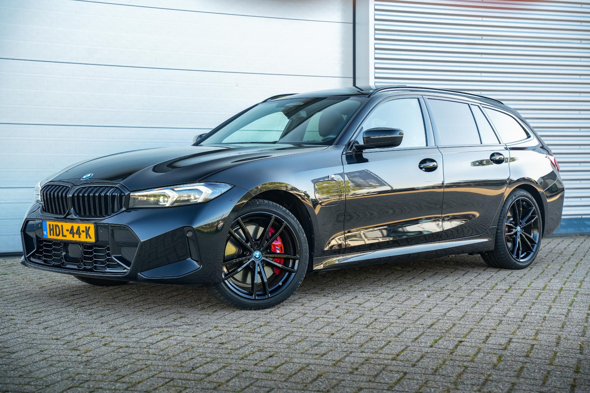 BMW 3 Serie Touring 330e xDrive 2023  34