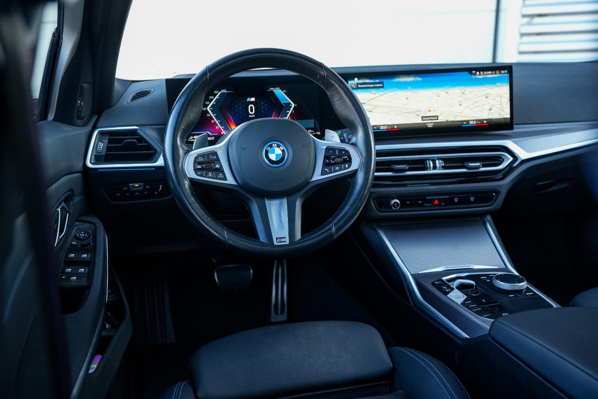 BMW 3 Serie Touring 330e xDrive 2023  4