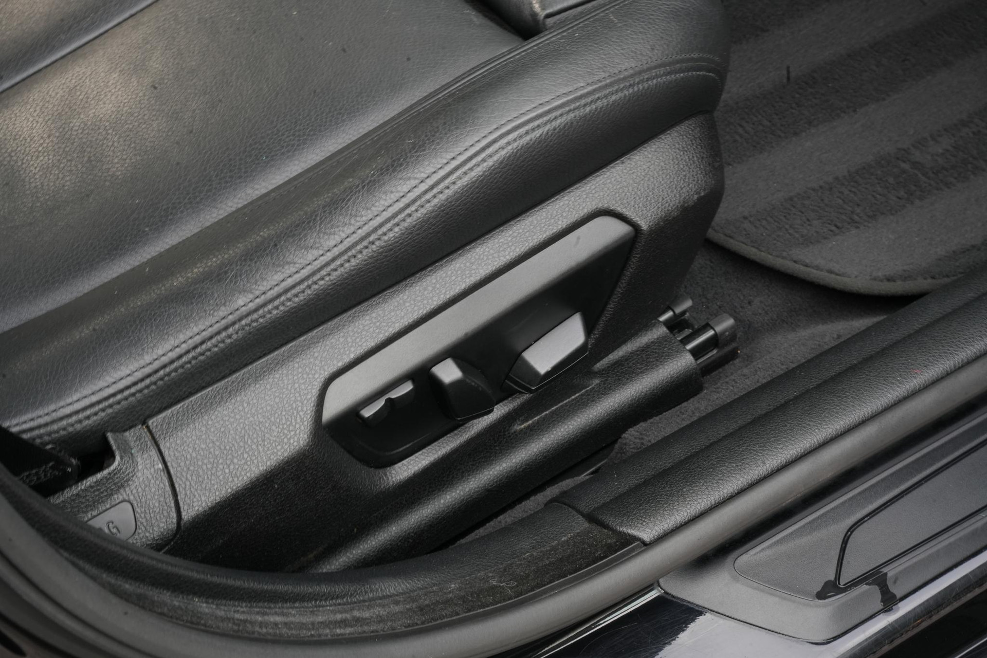 BMW 4 Serie Gran Coupé 428i High Executive 2014 SCHWARZ 2 (668) 24