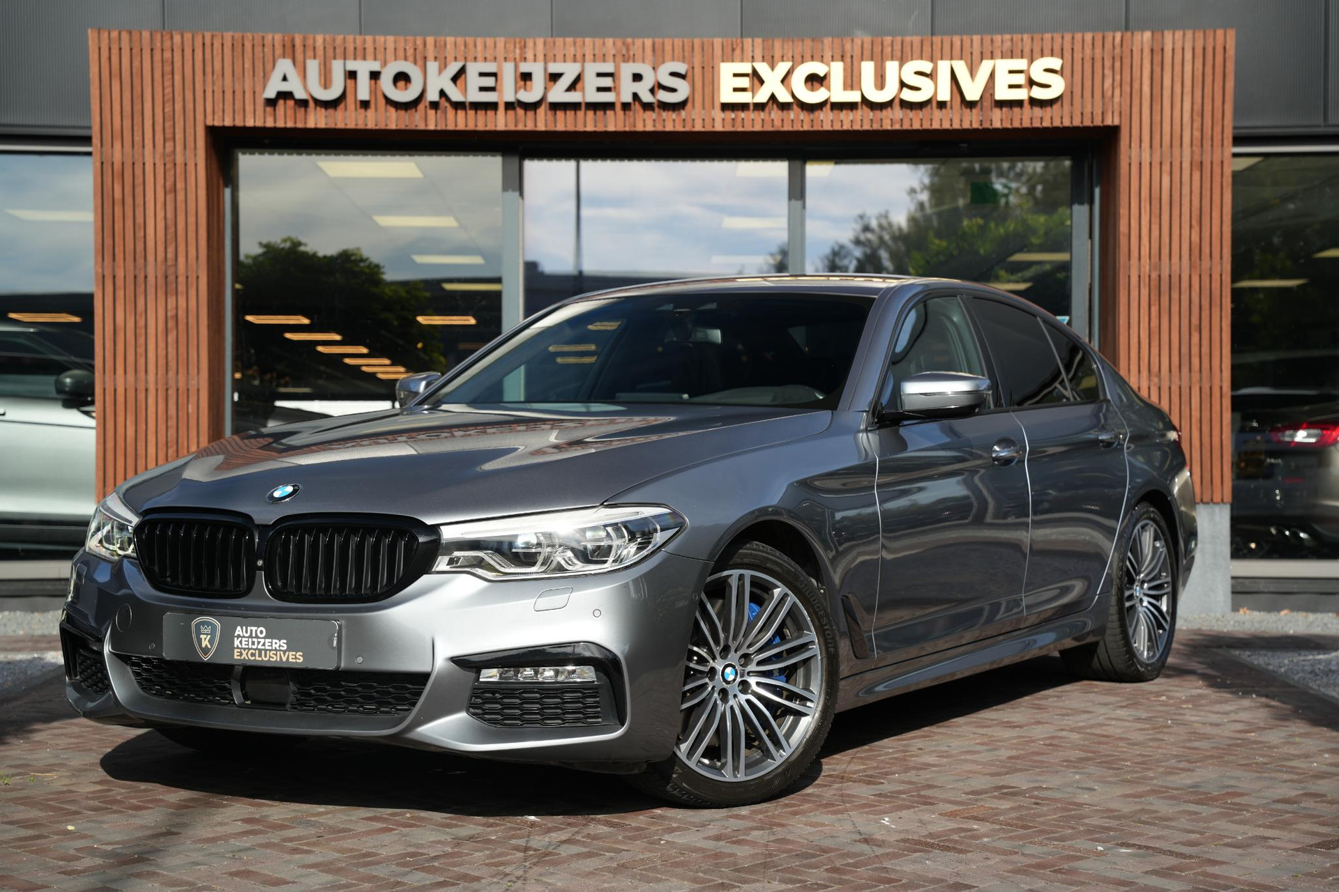 BMW 5 Serie 540i xDrive High Executive 2017 Blue-stone metallic (C2Y) 5